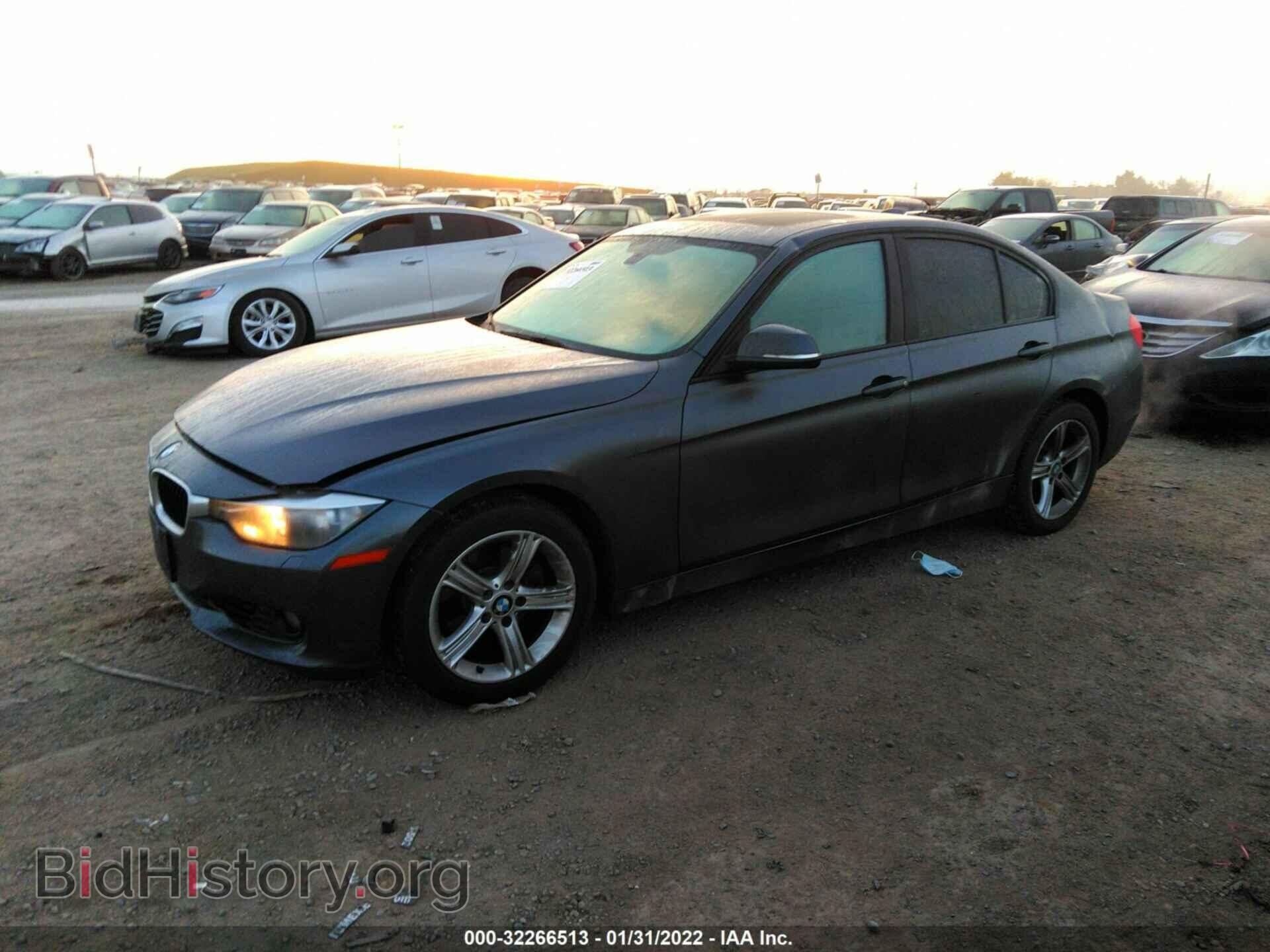 2013 BMW 3 SERIES - VIN: WBA3A5C58DF357697 - Фото 2