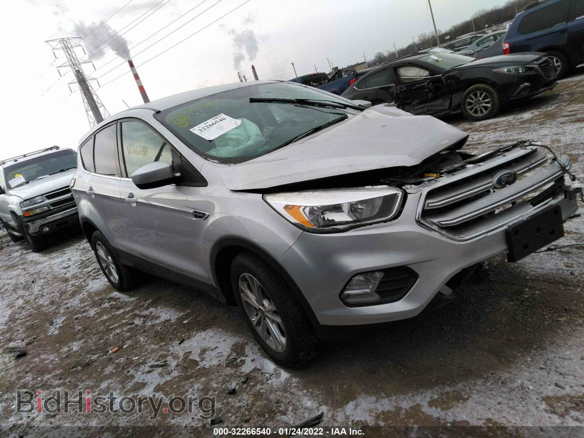 Фотография 1FMCU0GD0HUC85731 - FORD ESCAPE 2017