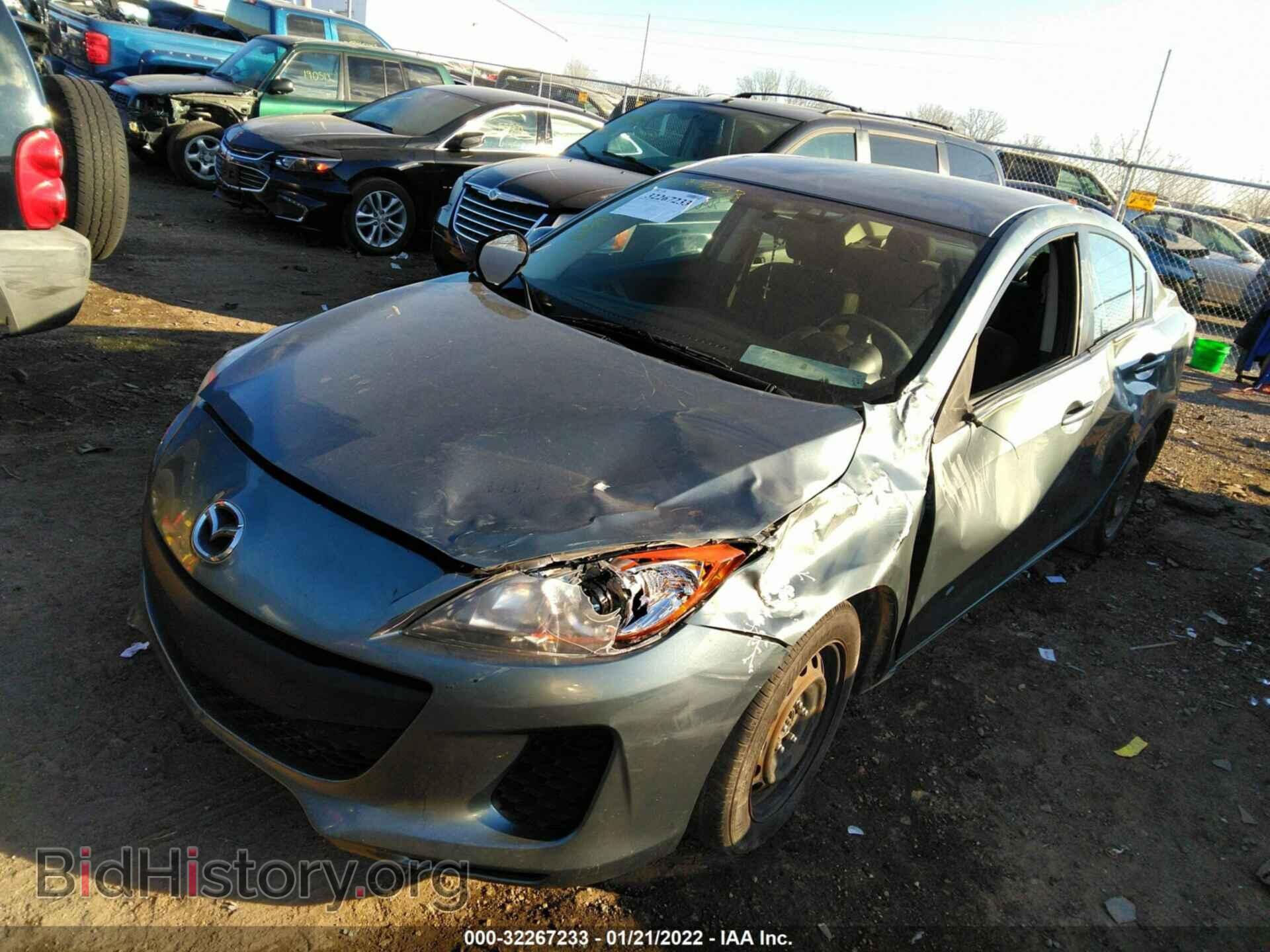 2013 MAZDA MAZDA3 - VIN: JM1BL1TG4D1707908 - Фото 2