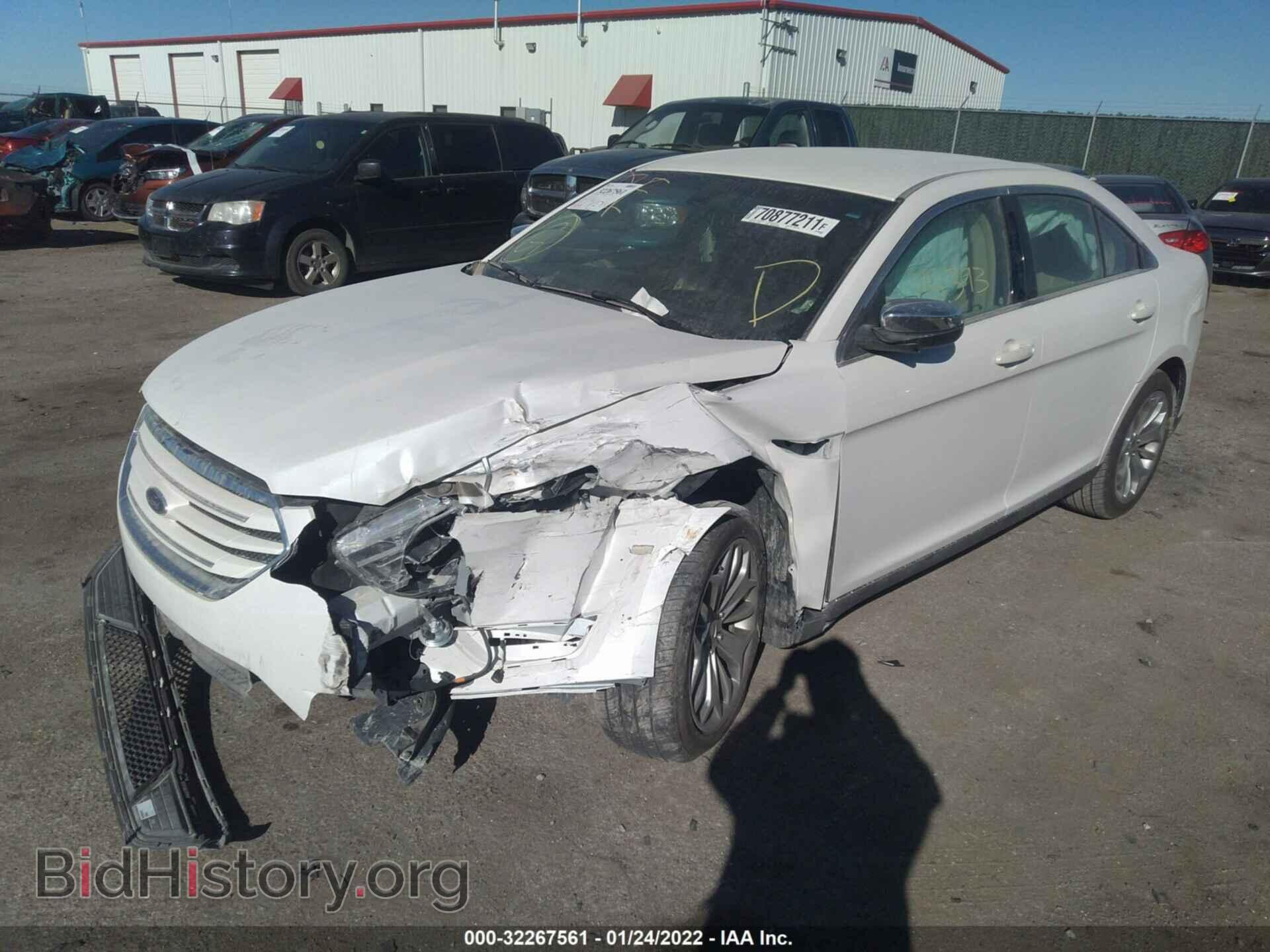2013 FORD TAURUS - VIN: 1FAHP2F86DG102333 - Фото 2