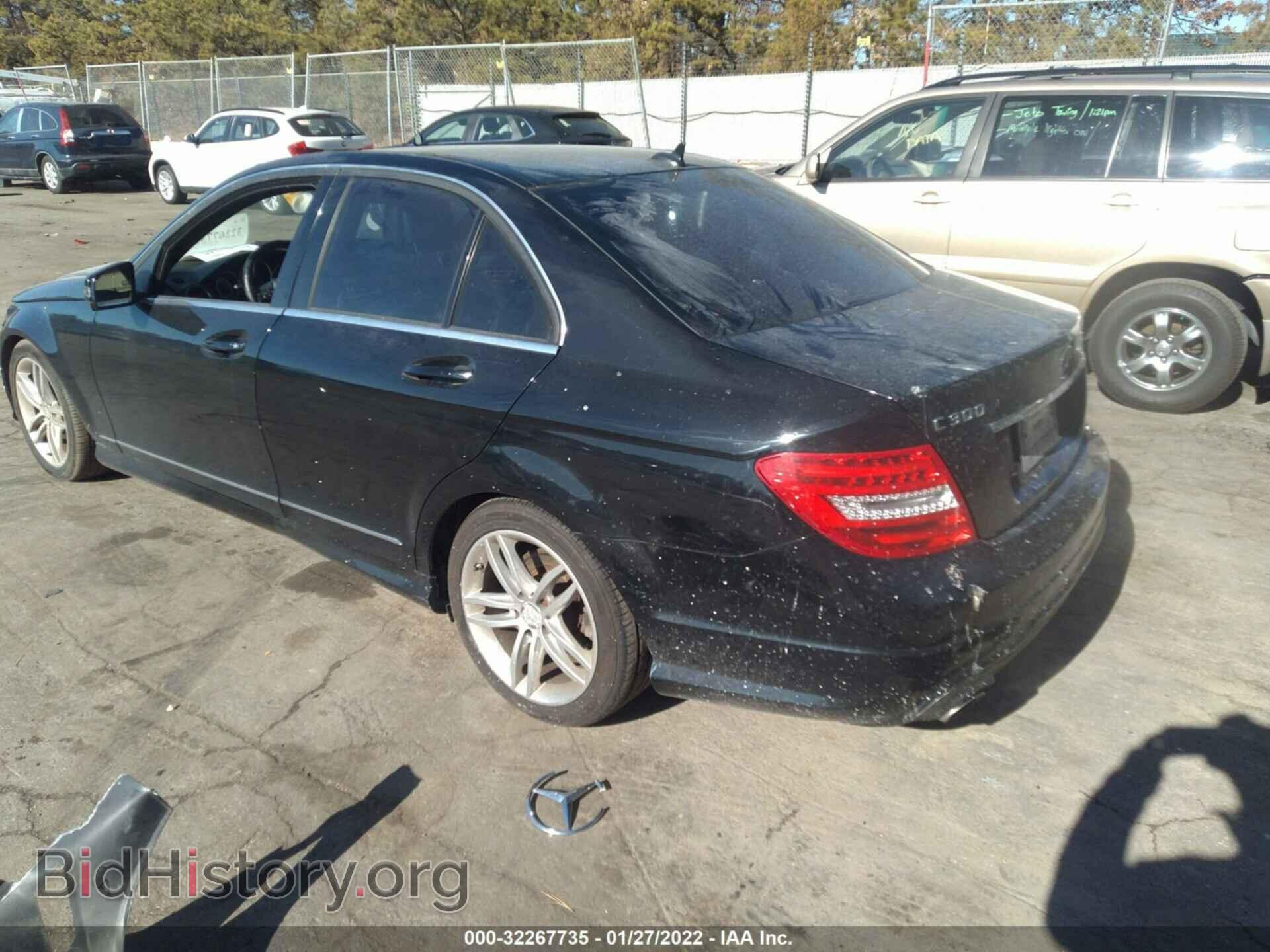 2012 MERCEDES-BENZ C-CLASS - VIN: WDDGF8BB3CF863571 - Фото 3