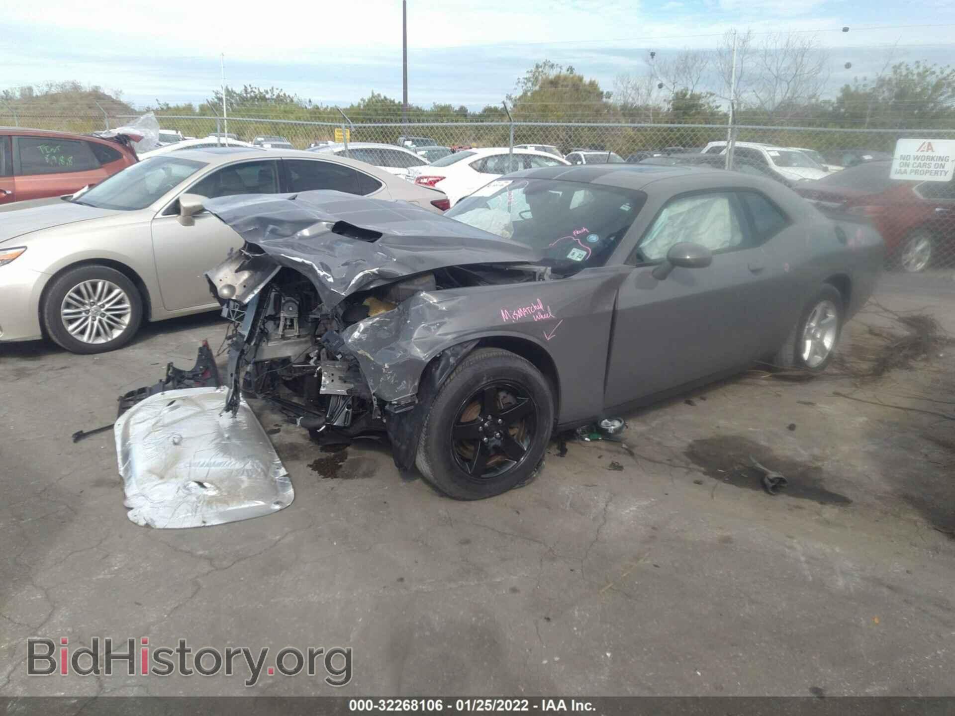 2017 DODGE CHALLENGER - VIN: 2C3CDZAG0HH666210 - Фото 2