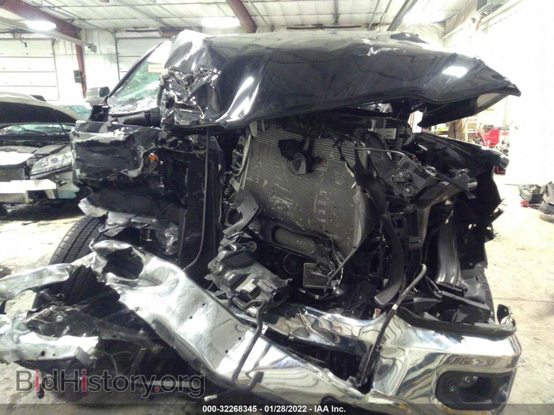 2020 RAM 1500 - VIN: 1C6SRFFT1LN335446 - Фото 6