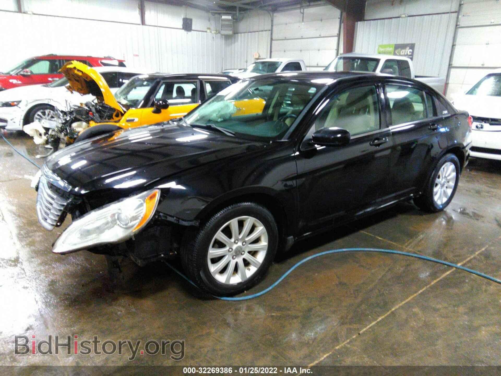 2012 CHRYSLER 200 - VIN: 1C3CCBBG1CN288472 - Фото 2