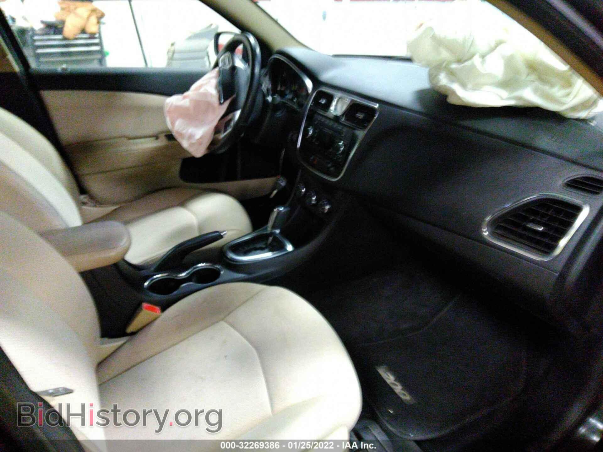 2012 CHRYSLER 200 - VIN: 1C3CCBBG1CN288472 - Фото 5