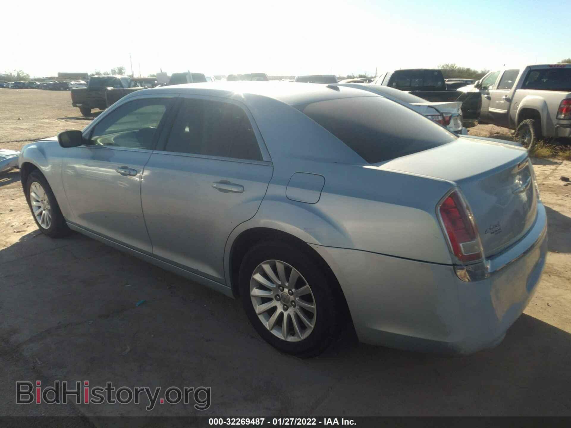 2013 CHRYSLER 300 - VIN: 2C3CCAAG0DH589630 - Фото 3