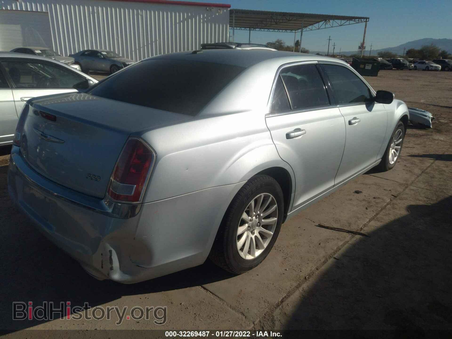 2013 CHRYSLER 300 - VIN: 2C3CCAAG0DH589630 - Фото 4