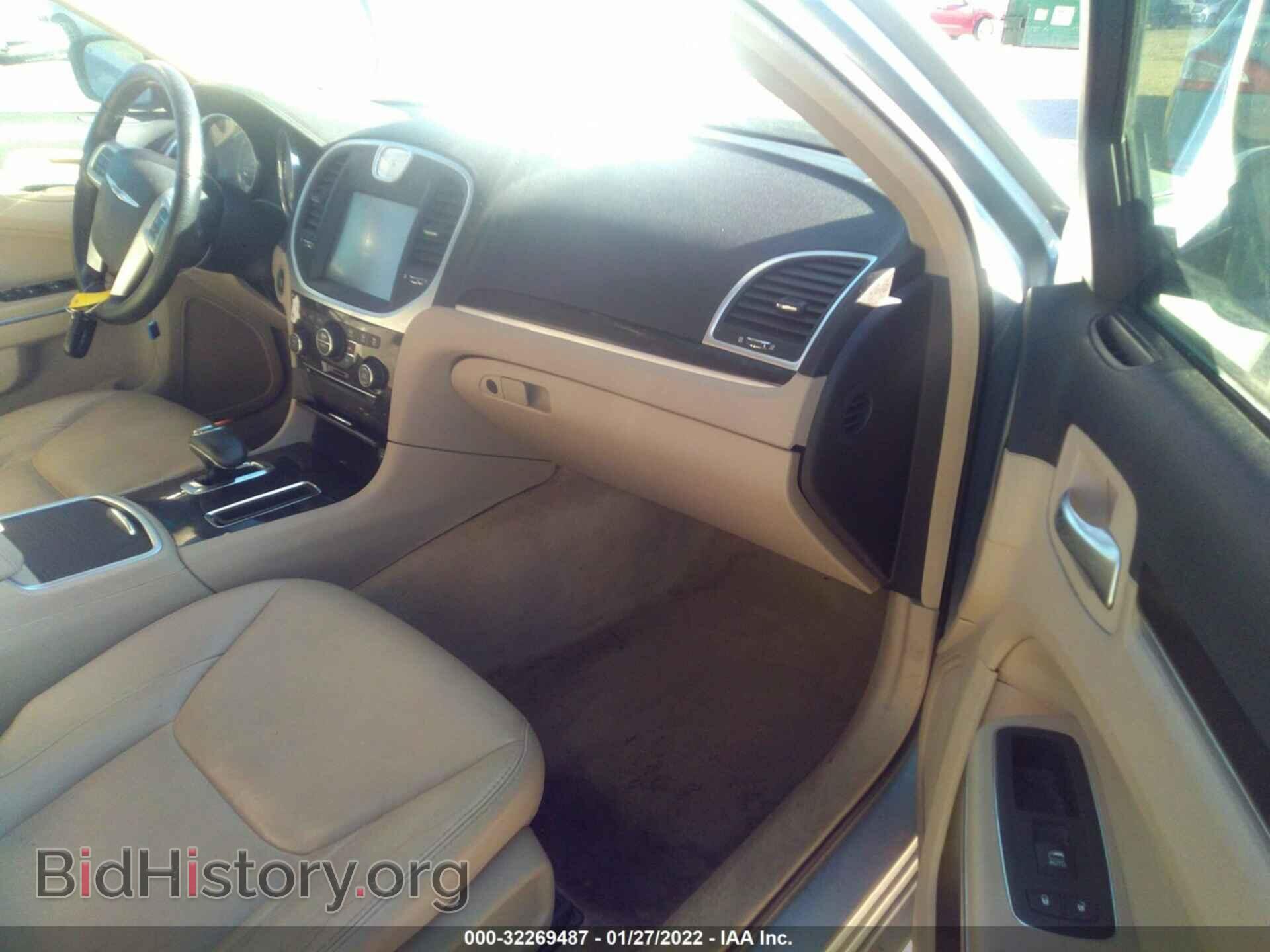 2013 CHRYSLER 300 - VIN: 2C3CCAAG0DH589630 - Фото 5