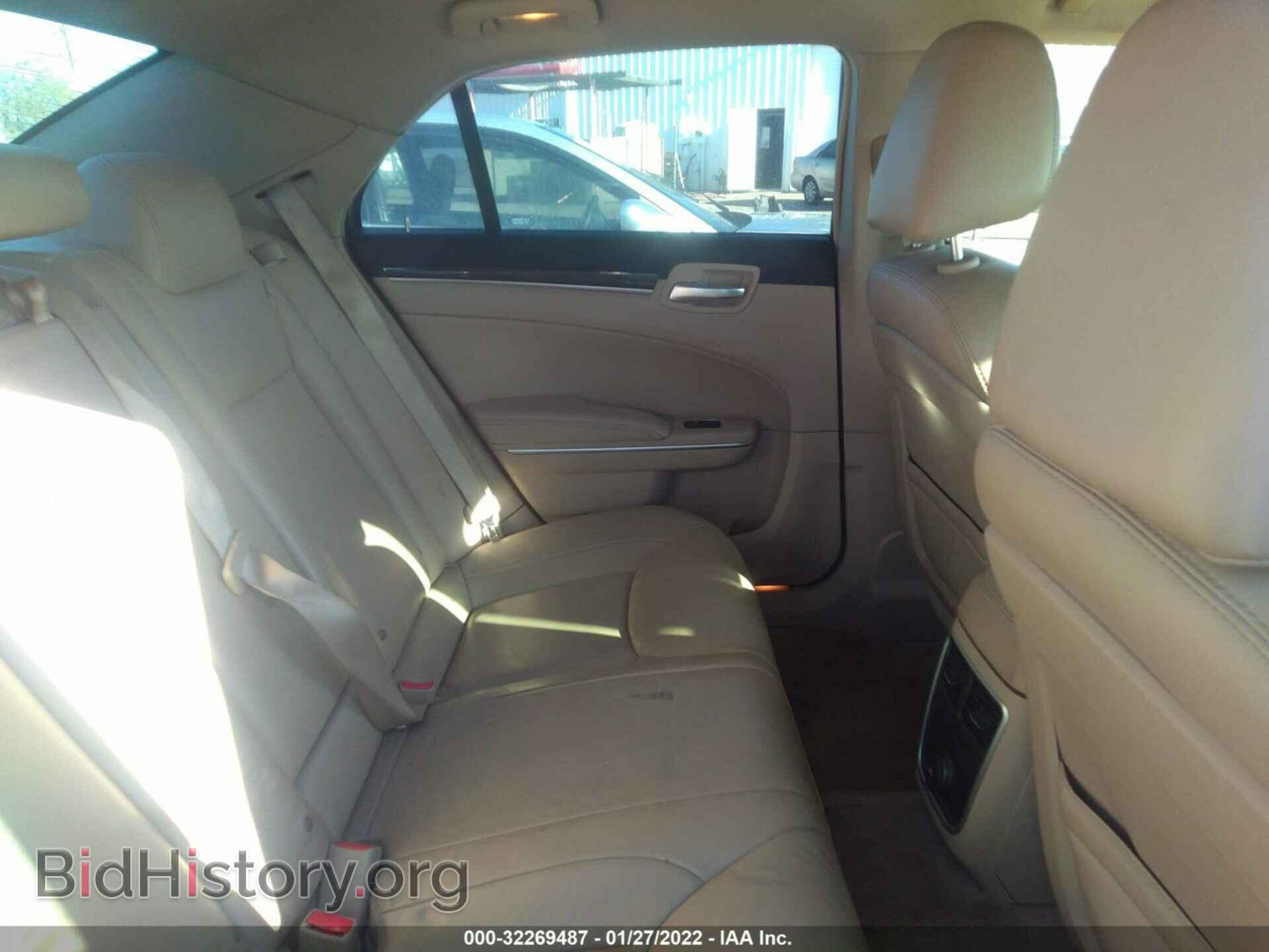 2013 CHRYSLER 300 - VIN: 2C3CCAAG0DH589630 - Фото 8