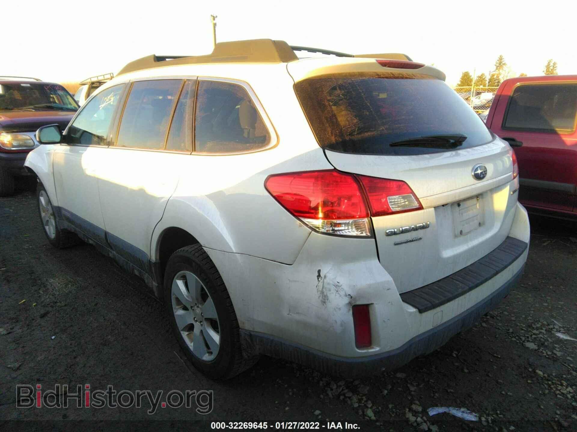 2011 SUBARU OUTBACK - VIN: 4S4BRCGC2B3415558 - Фото 3