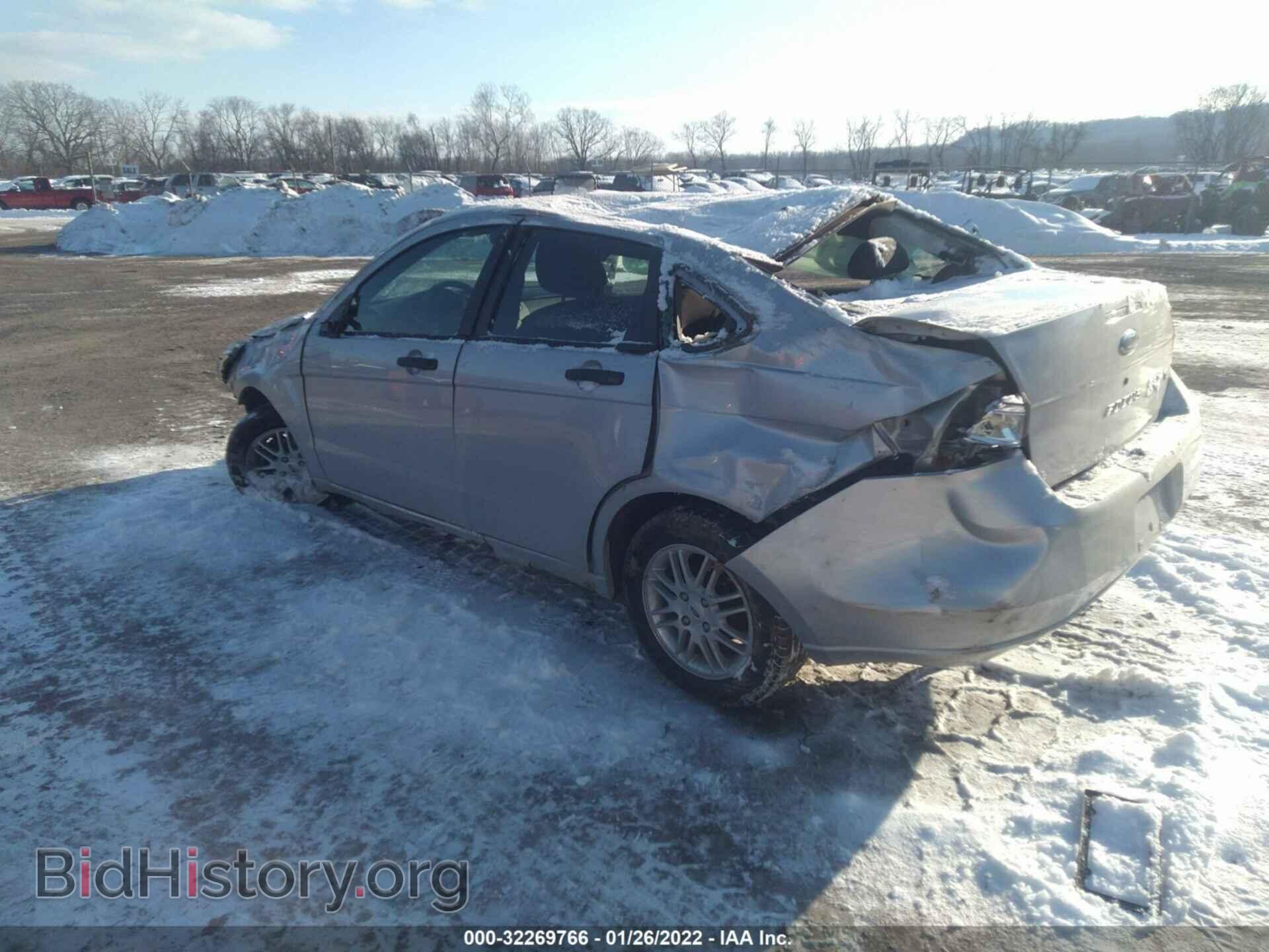 2009 FORD FOCUS - VIN: 1FAHP35NX9W215745 - Фото 3