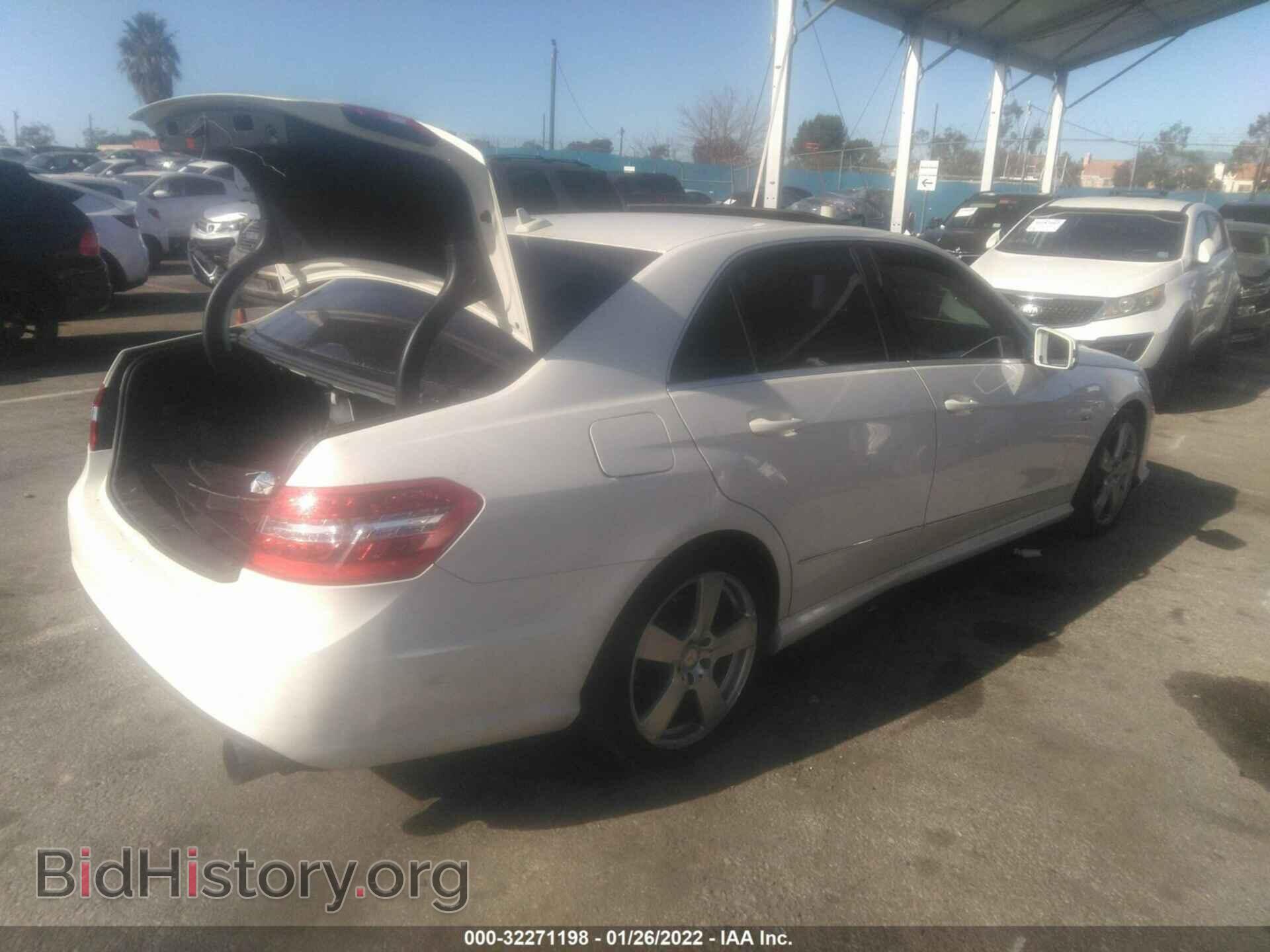 2012 MERCEDES-BENZ E-CLASS - VIN: WDDHF5KB7CA597939 - Photo 4