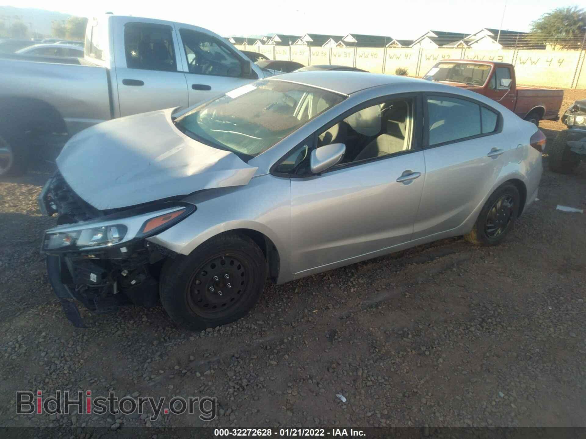 2017 KIA FORTE - VIN: 3KPFL4A78HE093955 - Фото 2