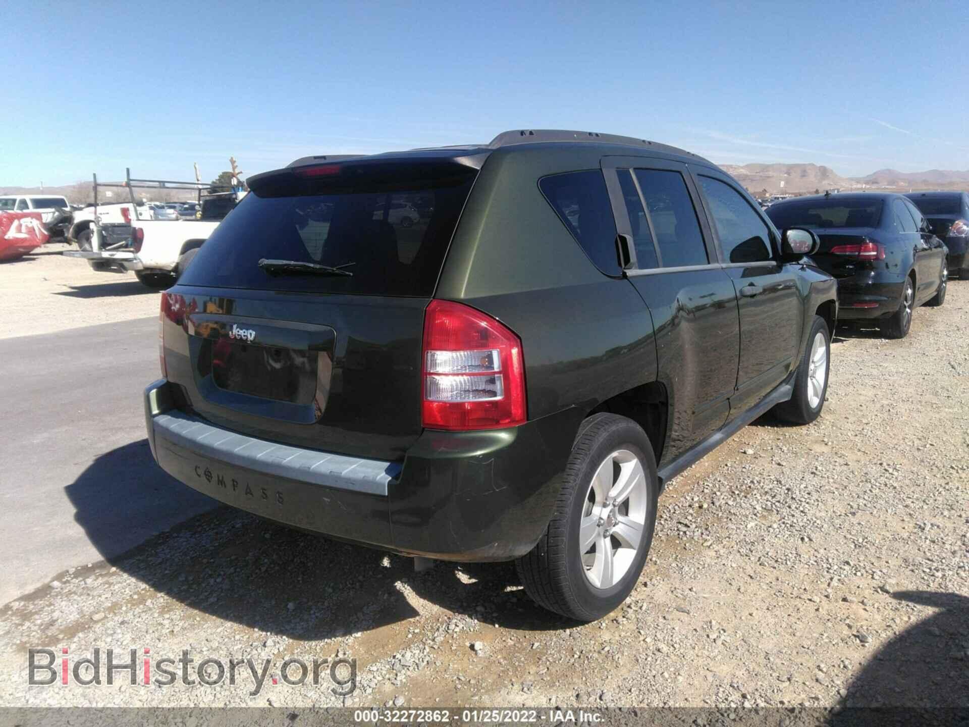 2008 JEEP COMPASS - VIN: 1J8FT47098D767258 - Фото 4