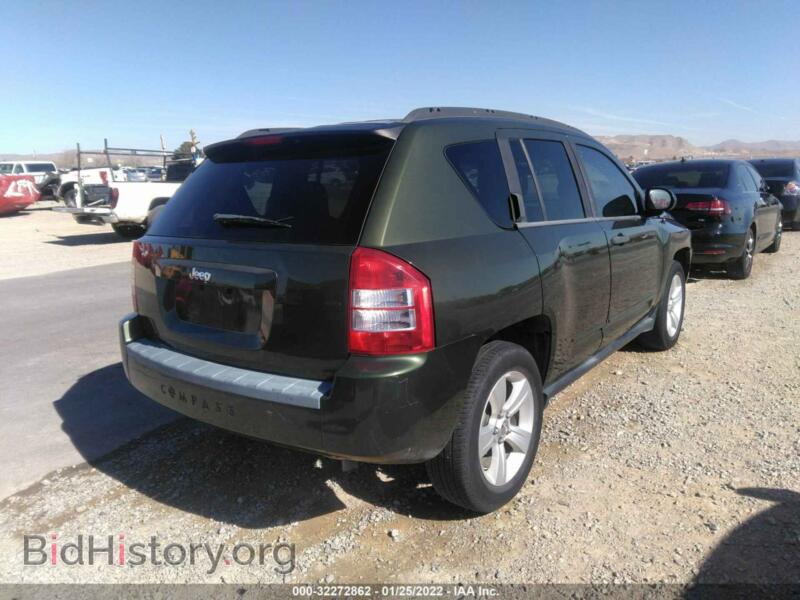 2008 Jeep COMPASS (VIN 1J8FT47098D767258) — photo 4 of 11