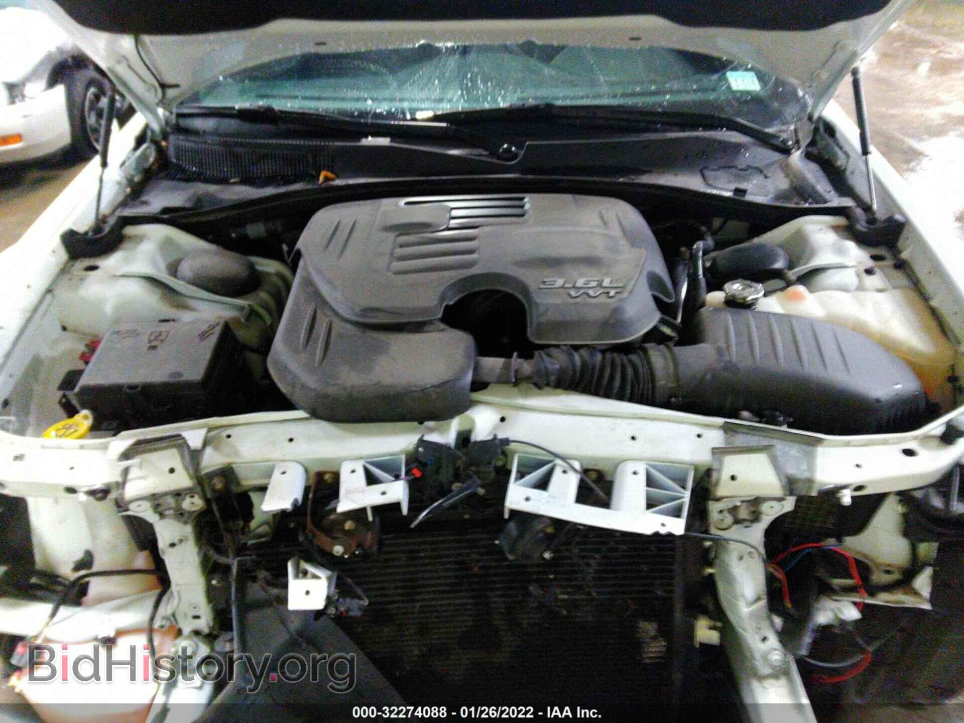 2016 CHRYSLER 300 - VIN: 2C3CCAGG7GH198633 - Photo 10