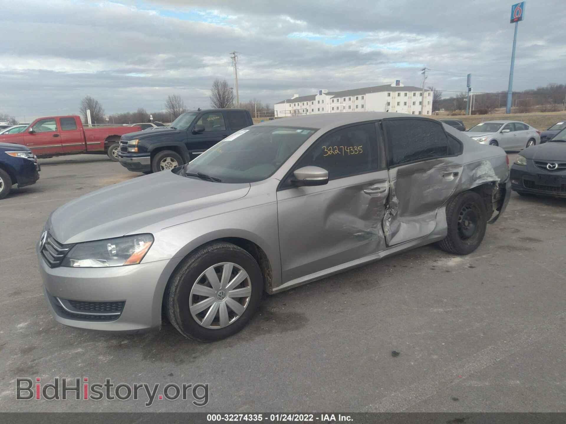 2013 VOLKSWAGEN PASSAT - VIN: 1VWAP7A33DC002425 - Фото 2