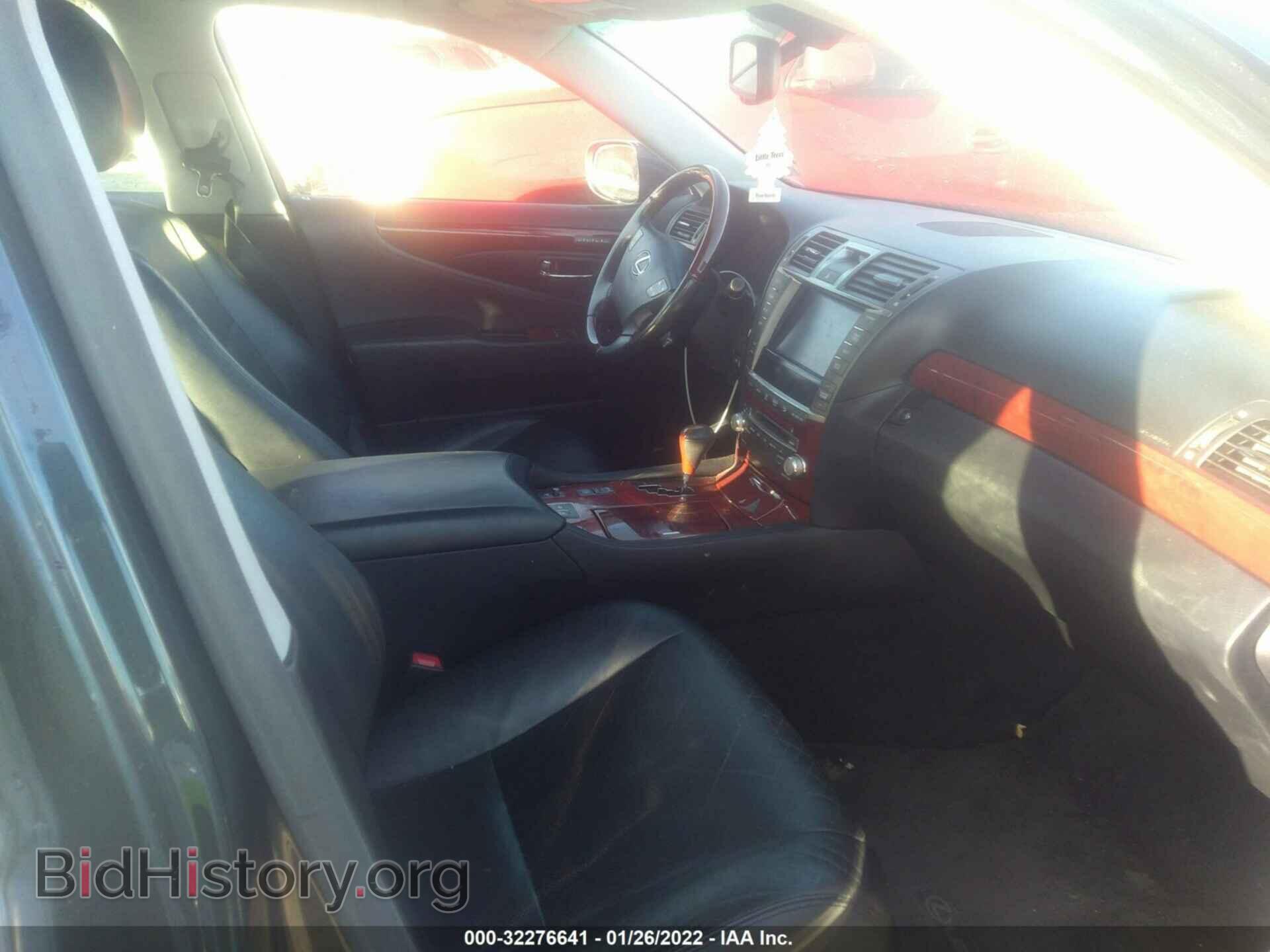 2011 LEXUS LS 460 - VIN: JTHBL5EF1B5102907 - Photo 5