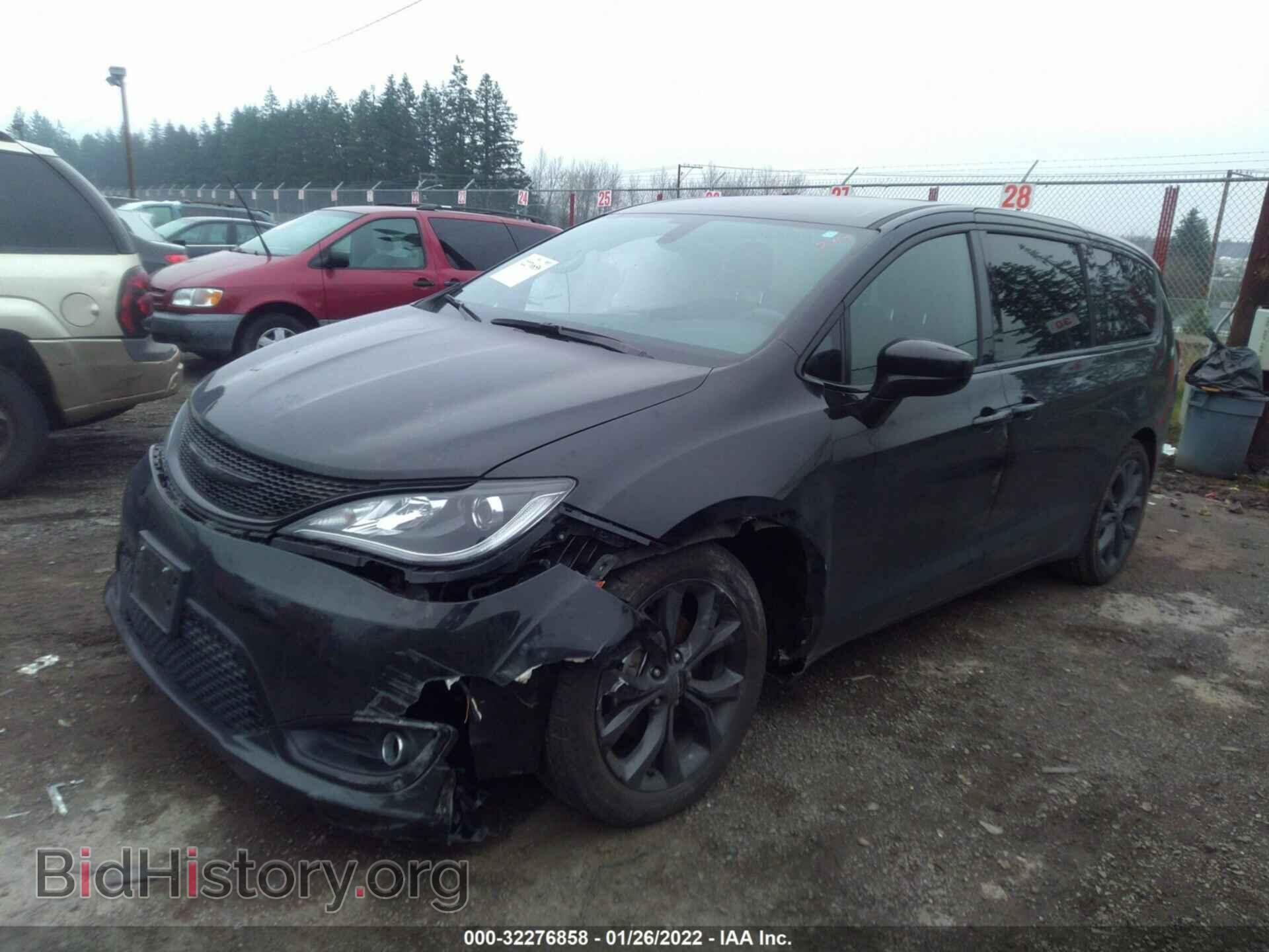2018 CHRYSLER PACIFICA - VIN: 2C4RC1FG4JR229281 - Фото 2
