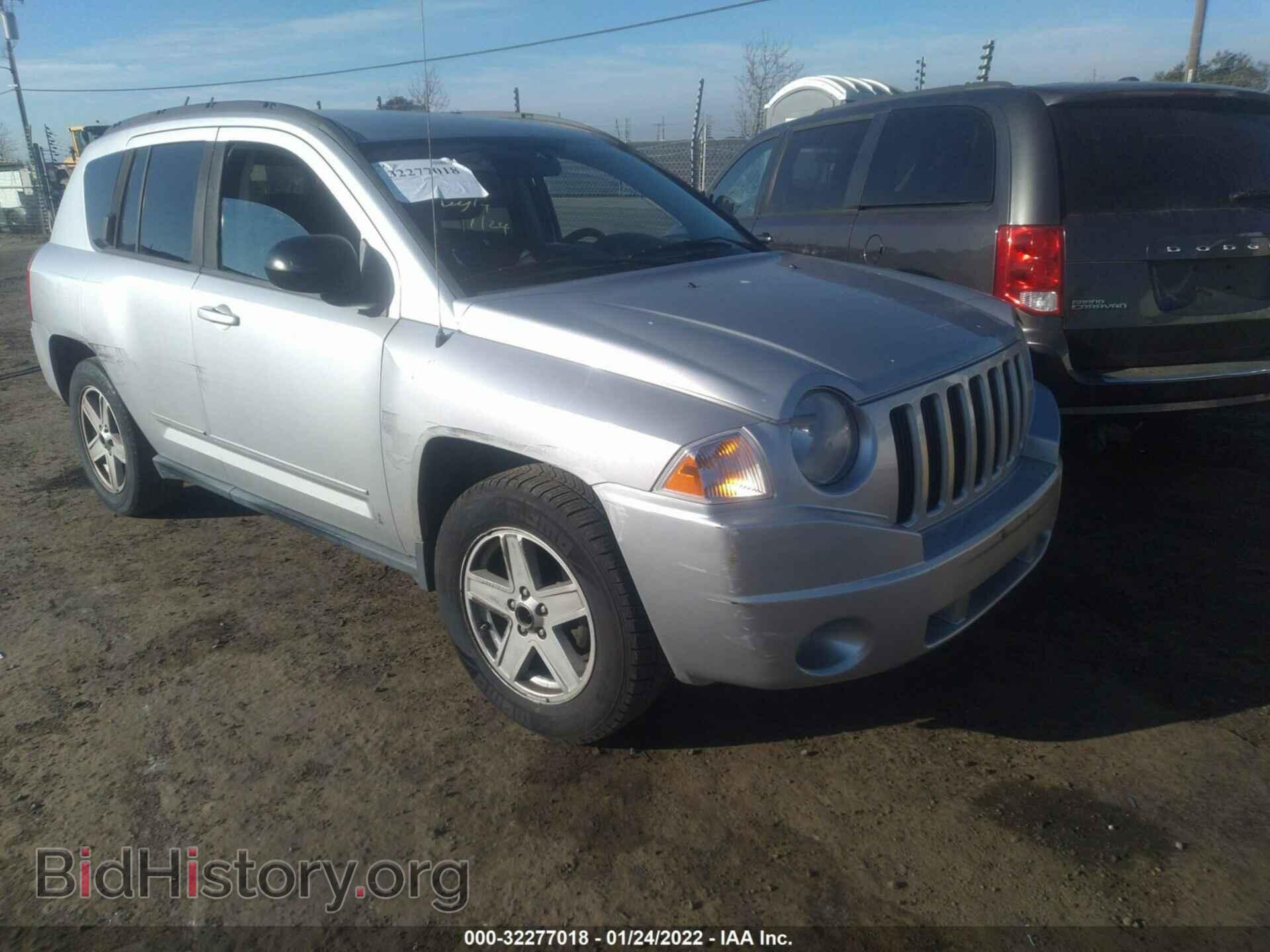Photo 1J4NT4FA0AD659365 - JEEP COMPASS 2010
