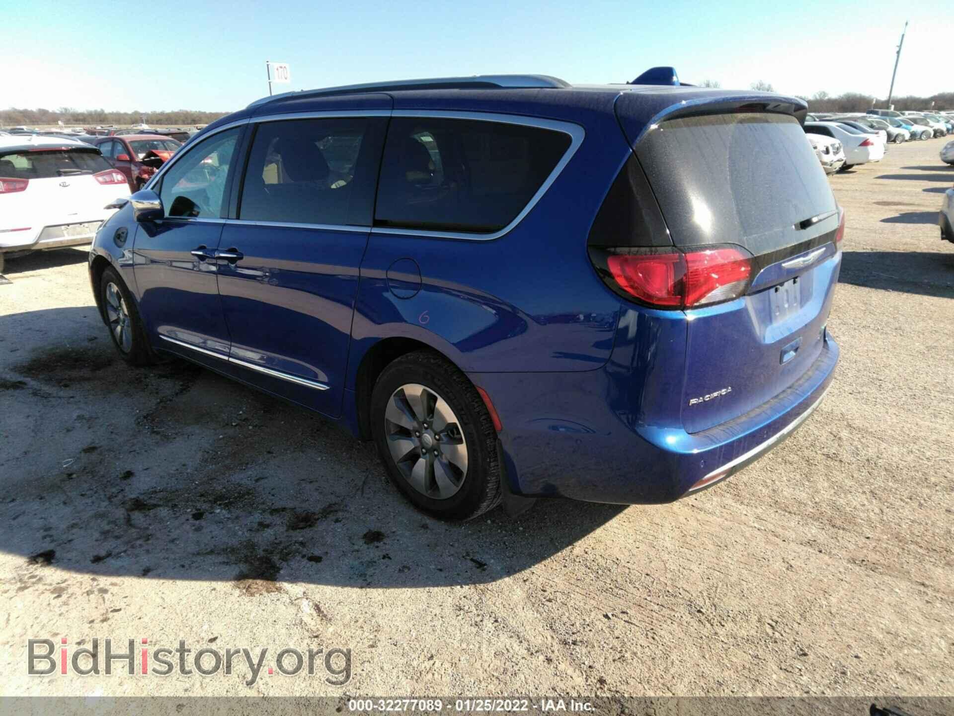 2019 CHRYSLER PACIFICA - VIN: 2C4RC1N75KR654544 - Фото 3