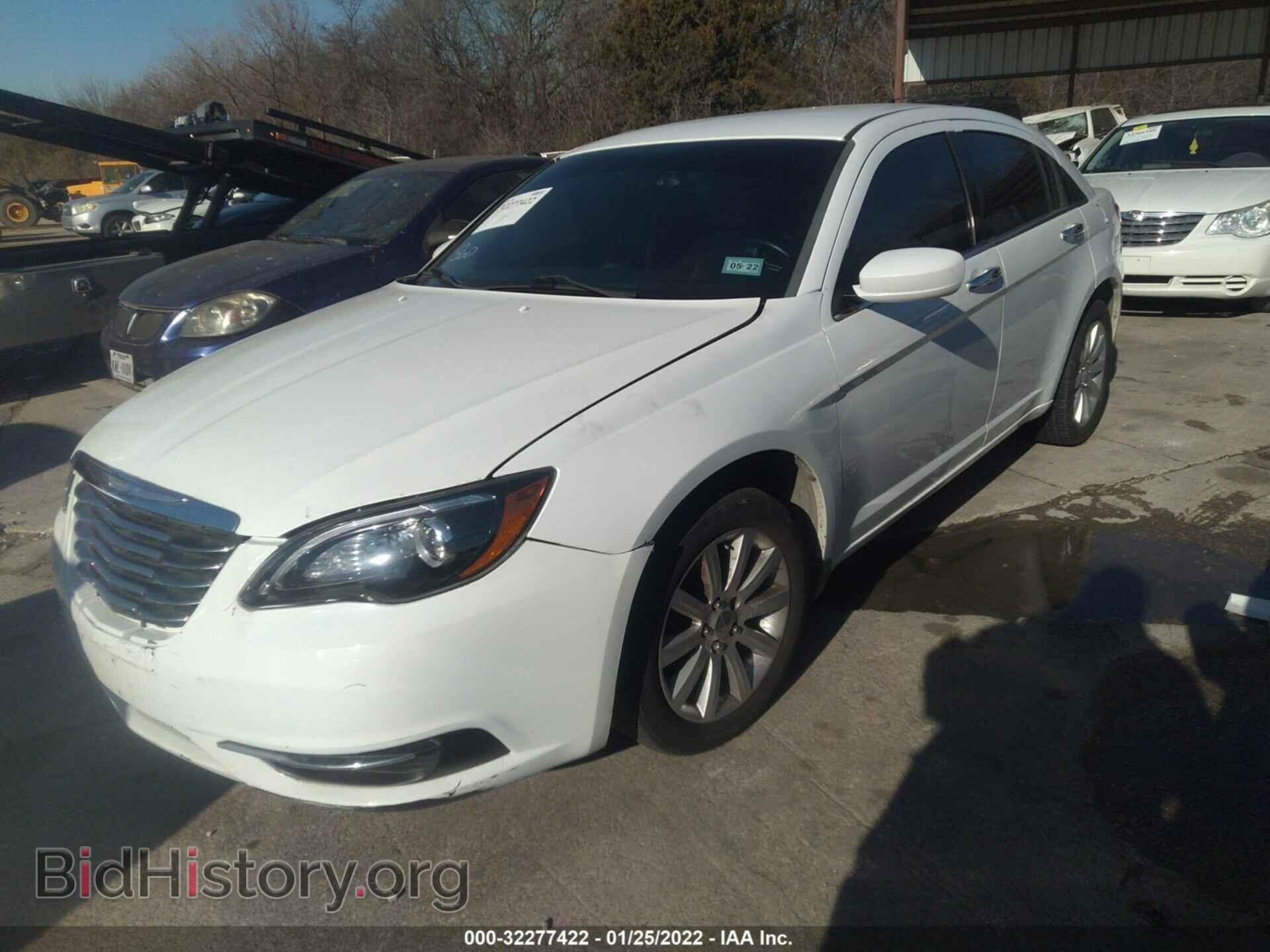 2013 CHRYSLER 200 - VIN: 1C3CCBBB2DN542311 - Photo 2