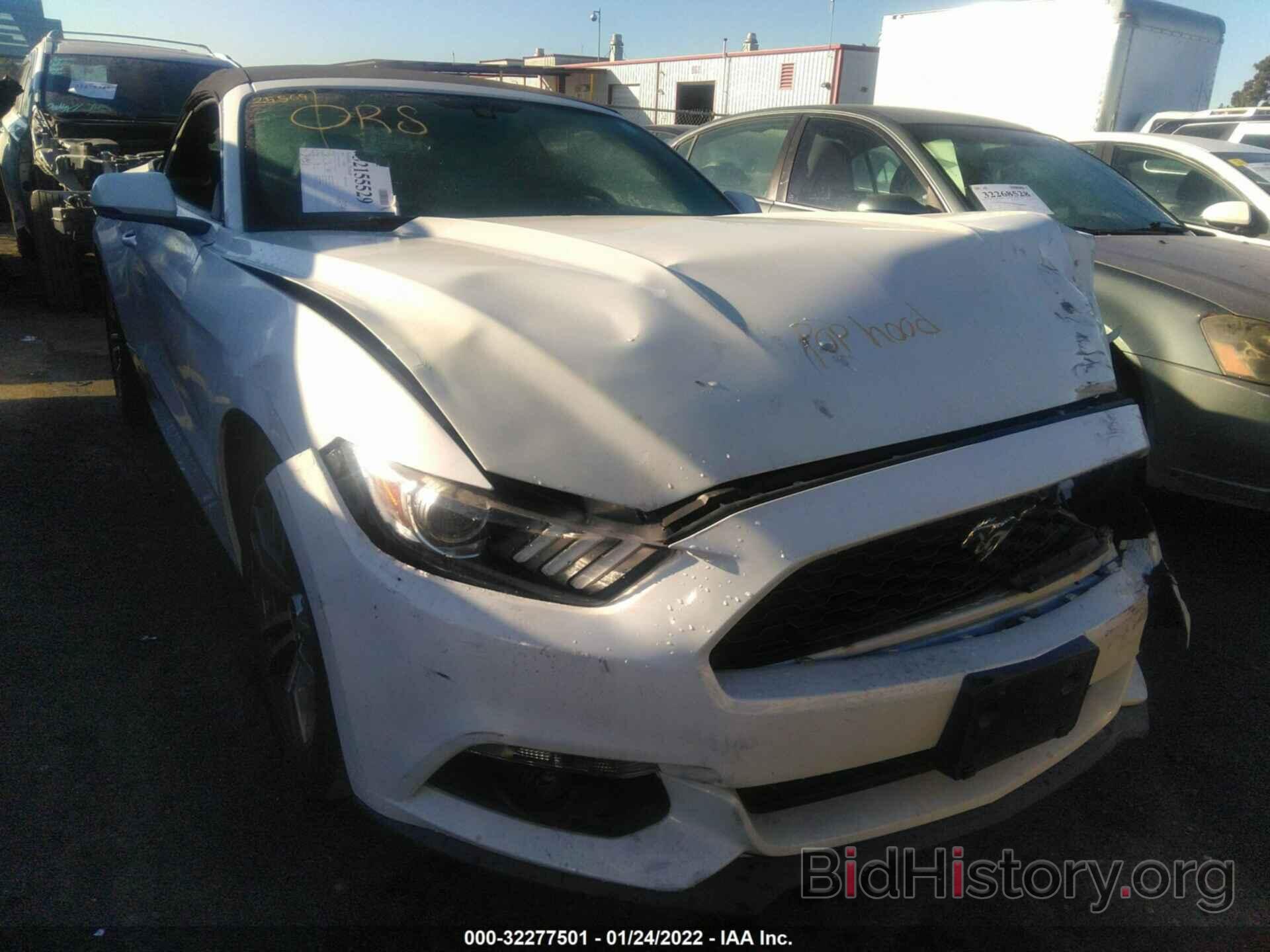 Photo 1FATP8UH2G5329227 - FORD MUSTANG 2016