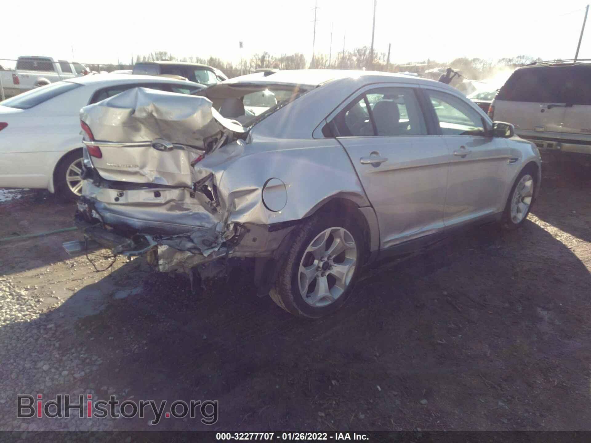 2011 FORD TAURUS - VIN: 1FAHP2EW8BG166709 - Photo 4