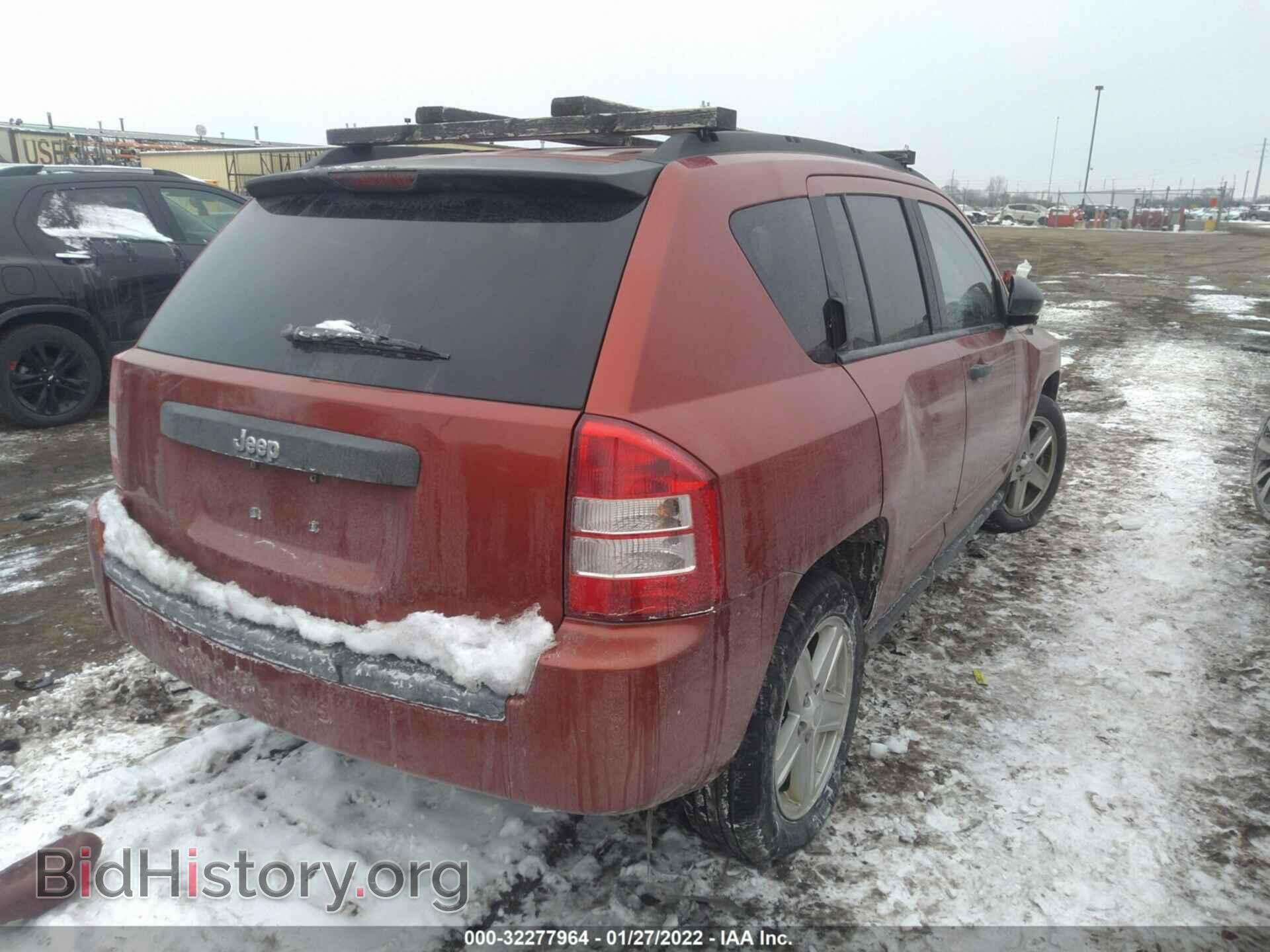 2009 JEEP COMPASS - VIN: 1J4FT47A69D124782 - Фото 4