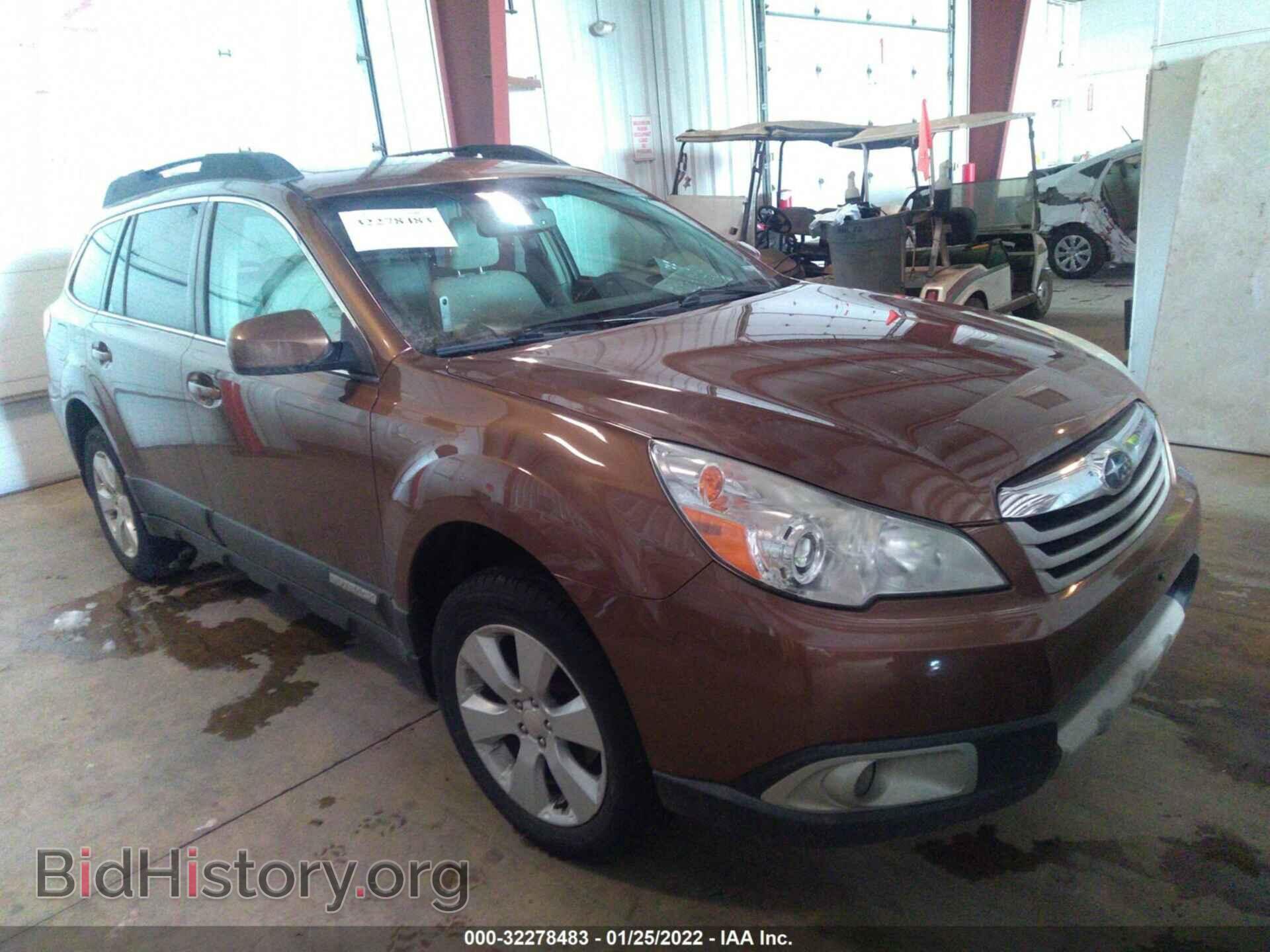 Photo 4S4BRBKC8B3334775 - SUBARU OUTBACK 2011