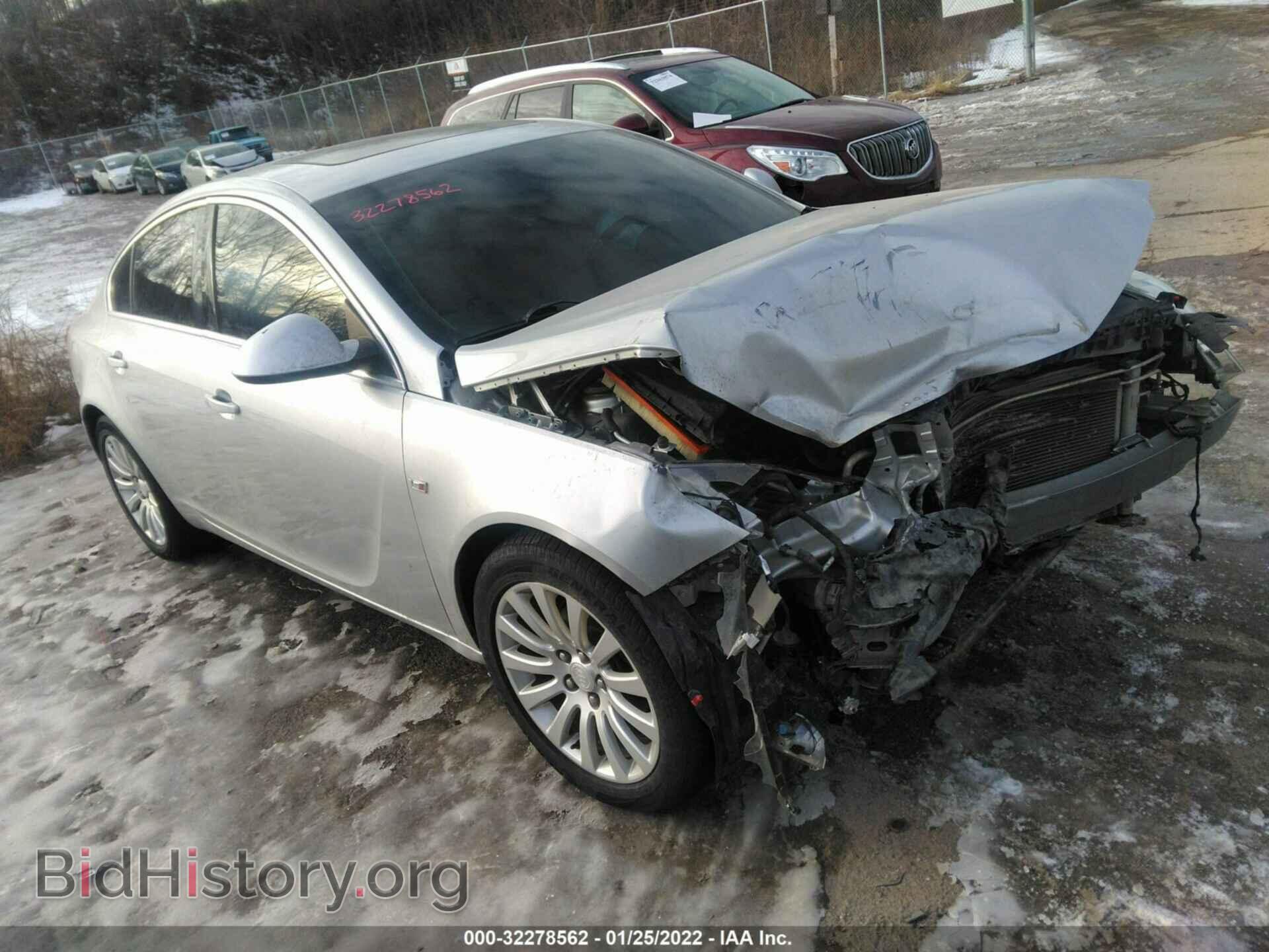Photo 2G4GS5EC5B9174904 - BUICK REGAL 2011
