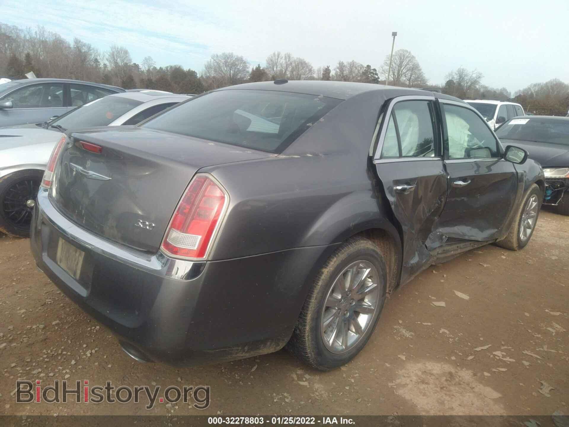 2012 CHRYSLER 300 - VIN: 2C3CCACG3CH222653 - Фото 4