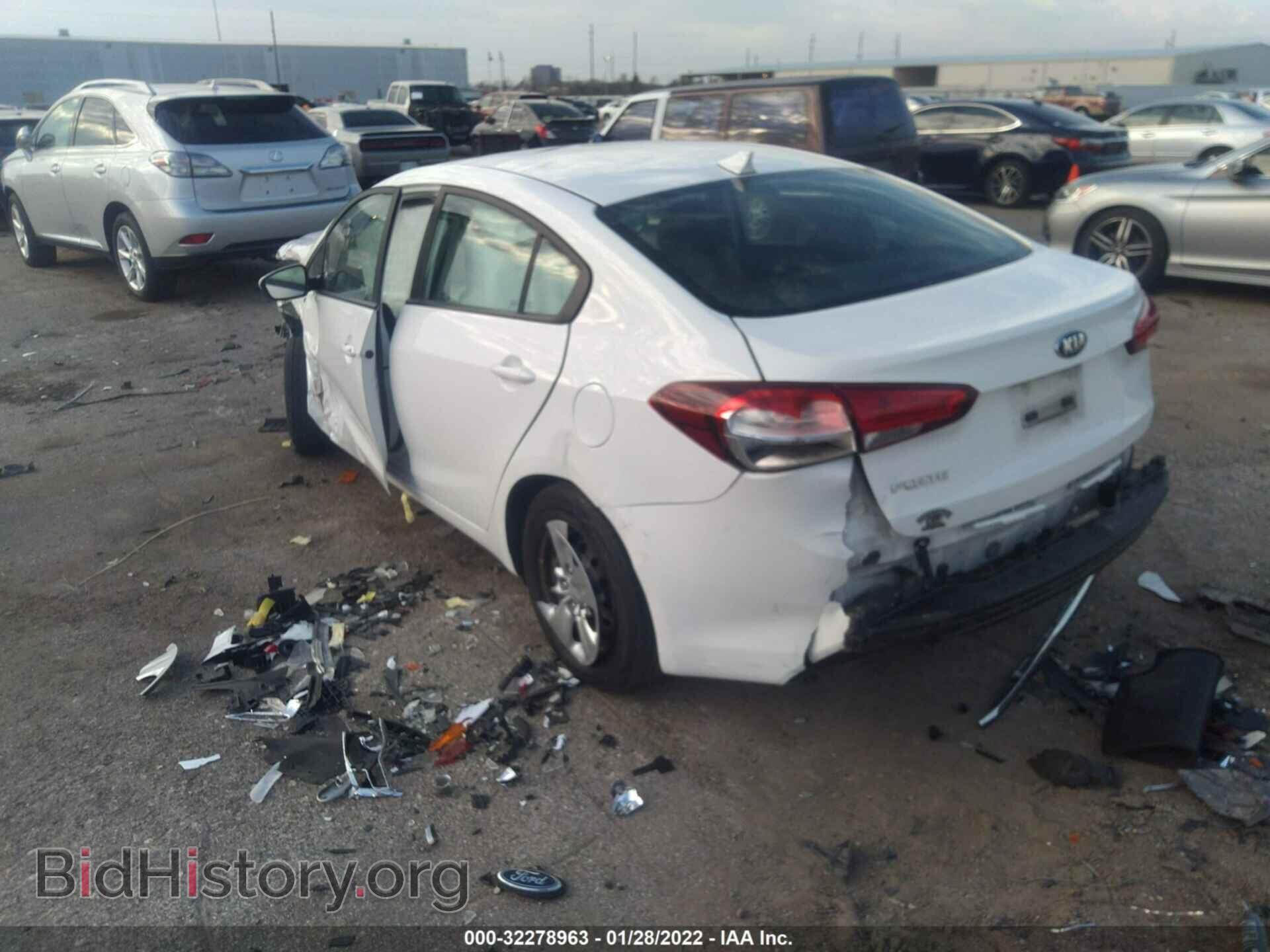 2017 KIA FORTE - VIN: 3KPFK4A78HE086264 - Фото 3