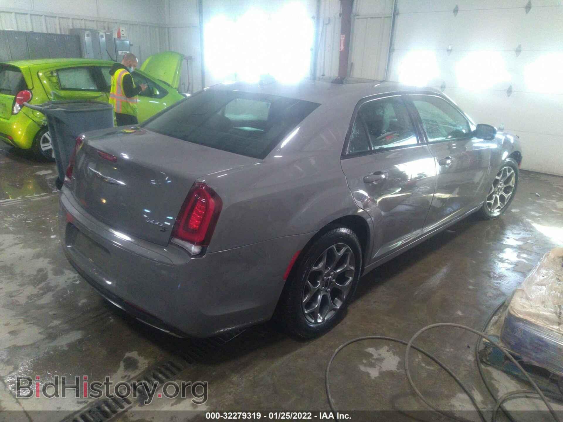 2017 CHRYSLER 300 - VIN: 2C3CCAGG7HH612950 - Фото 4