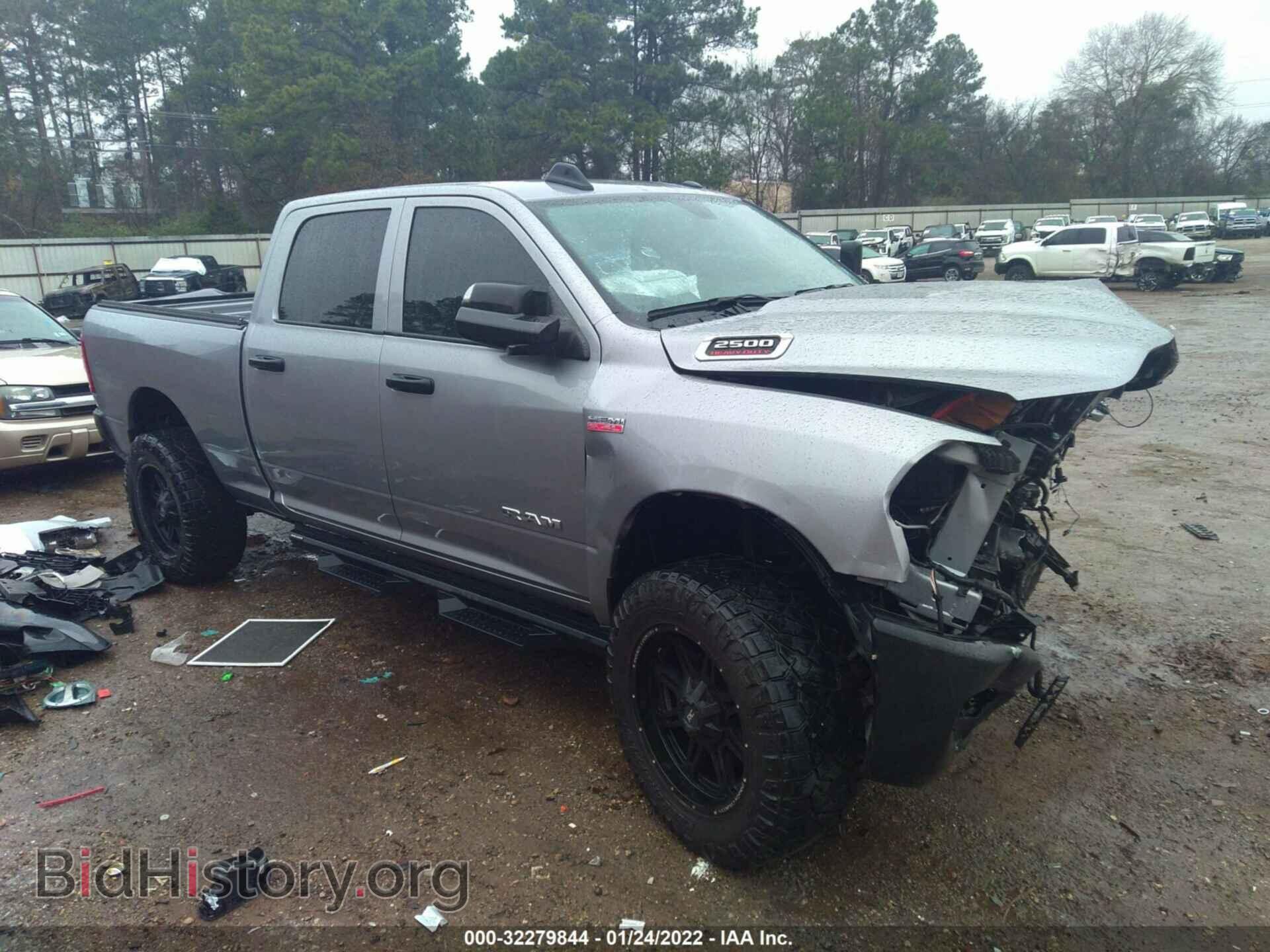 Photo 3C6UR5CJXLG111980 - RAM 2500 2020