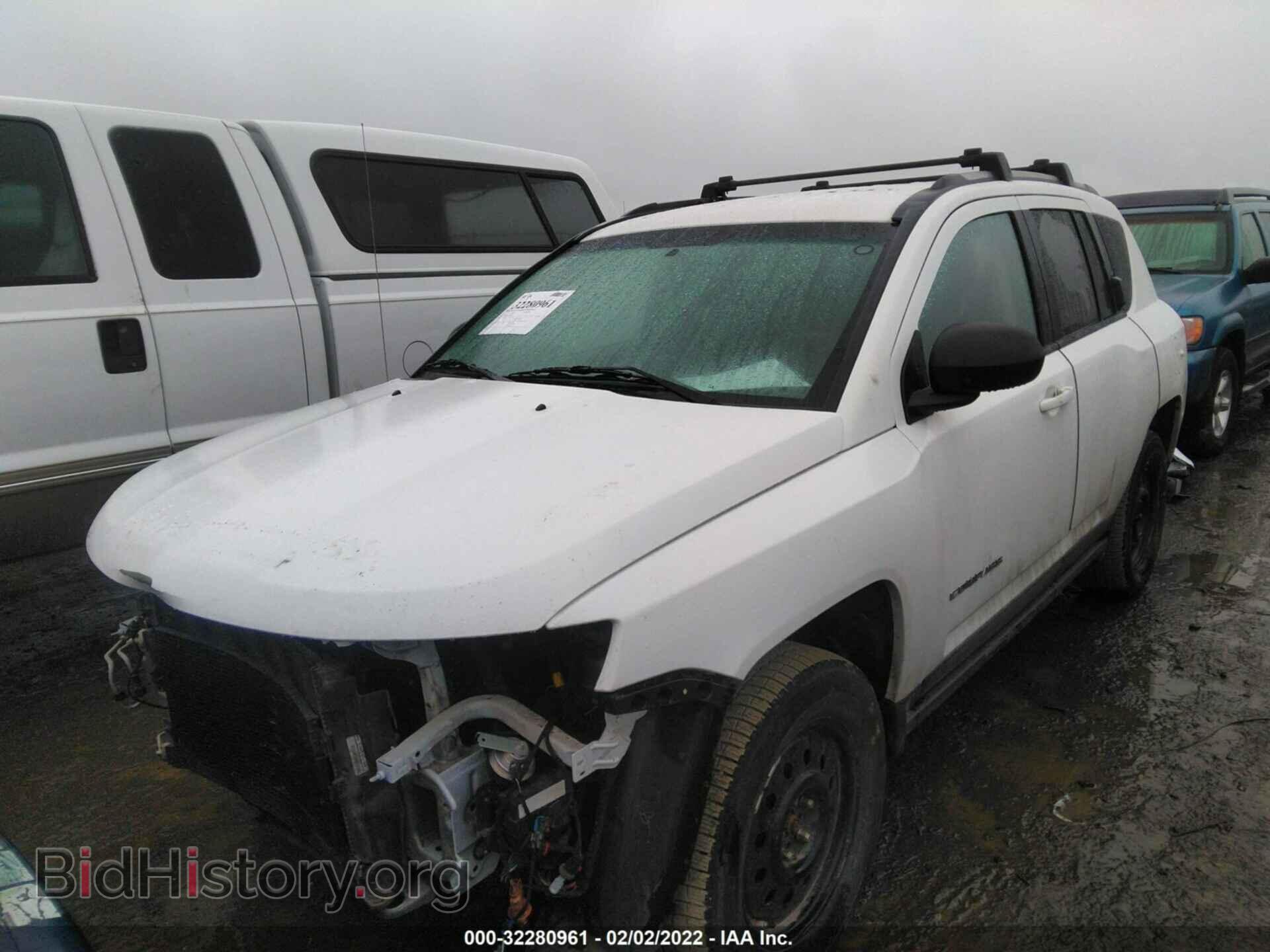2012 JEEP COMPASS - VIN: 1C4NJDBB1CD625268 - Фото 2