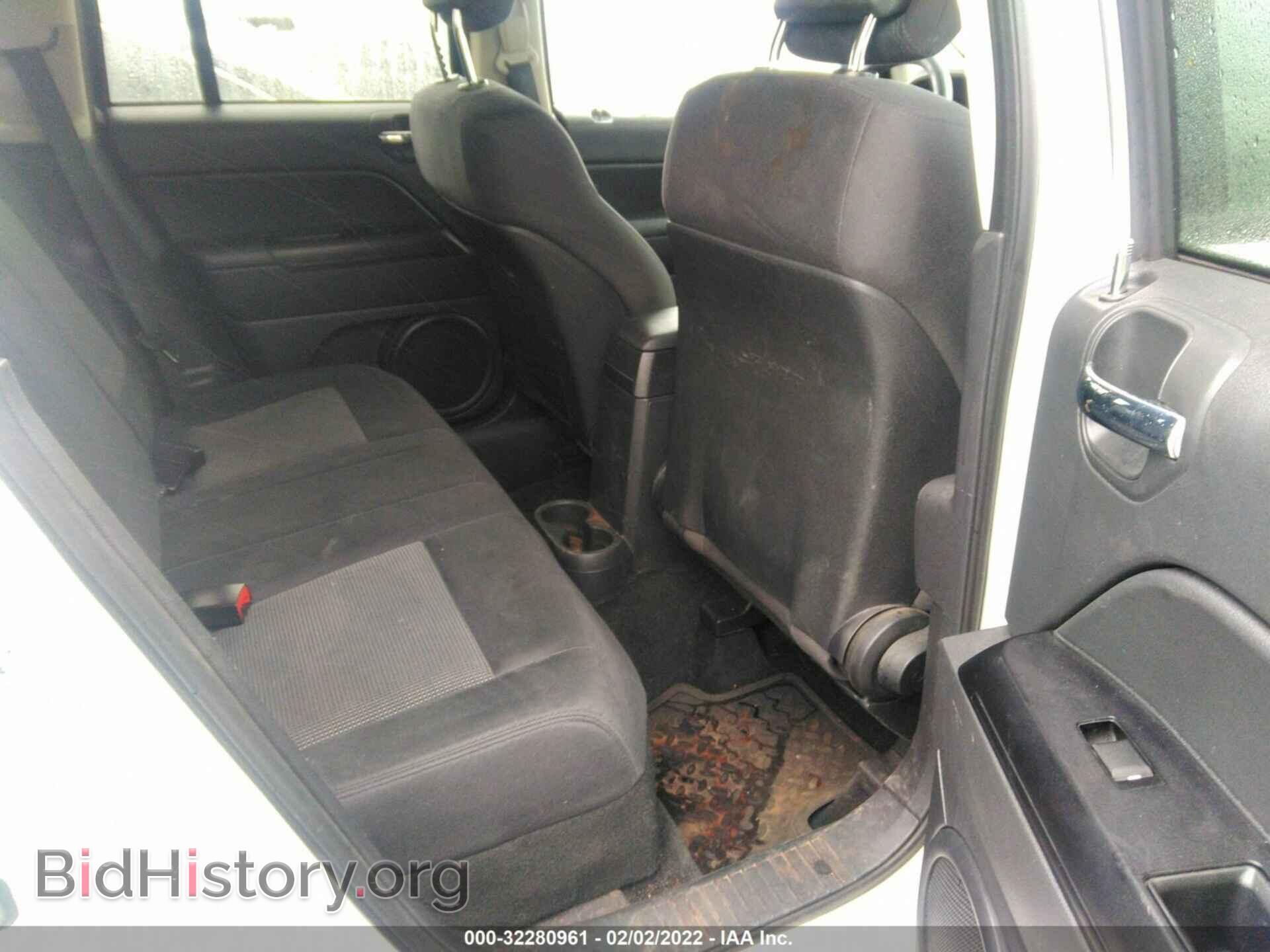 2012 JEEP COMPASS - VIN: 1C4NJDBB1CD625268 - Фото 8