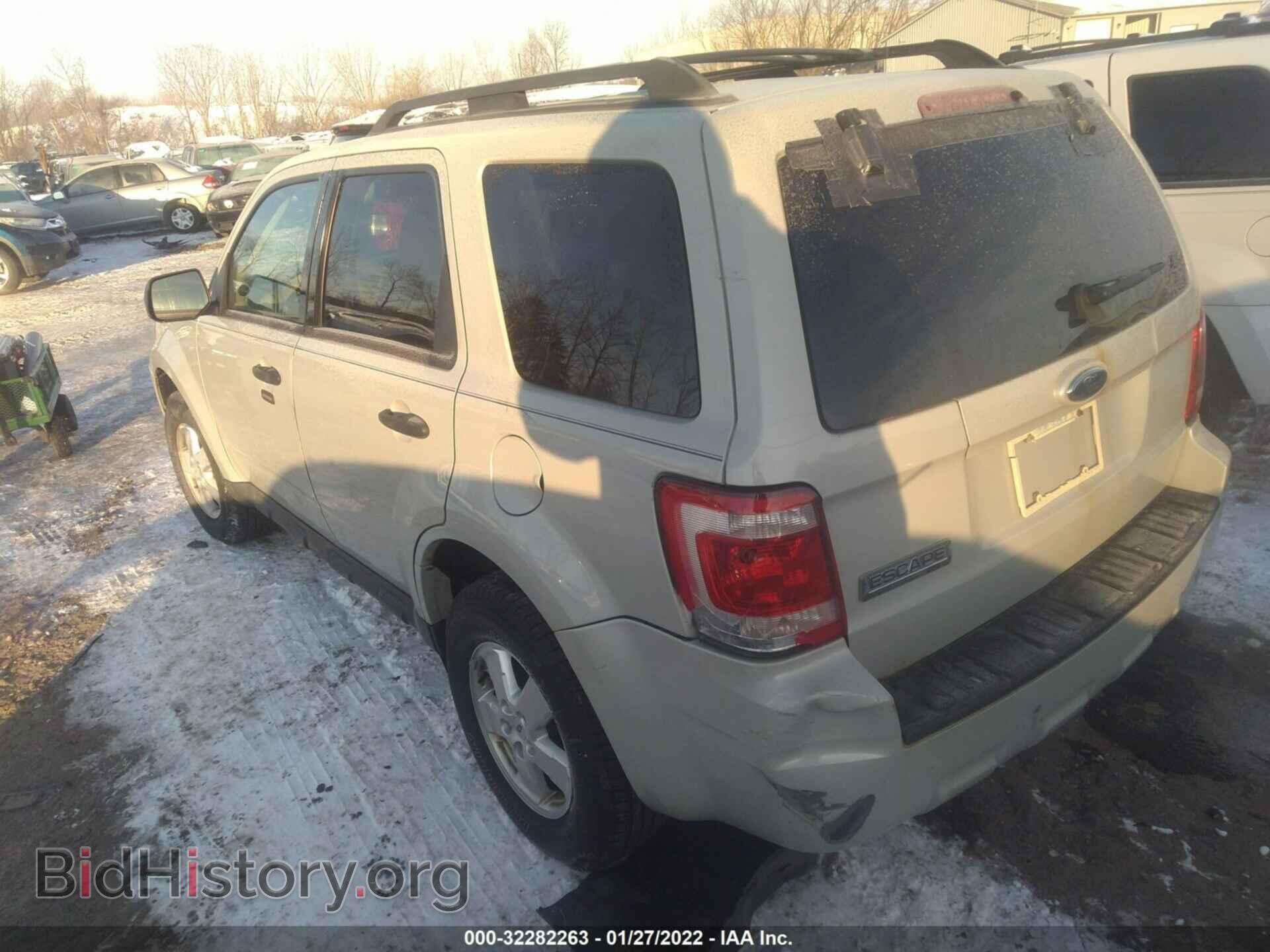 2009 FORD ESCAPE - VIN: 1FMCU03779KB29196 - Фото 3