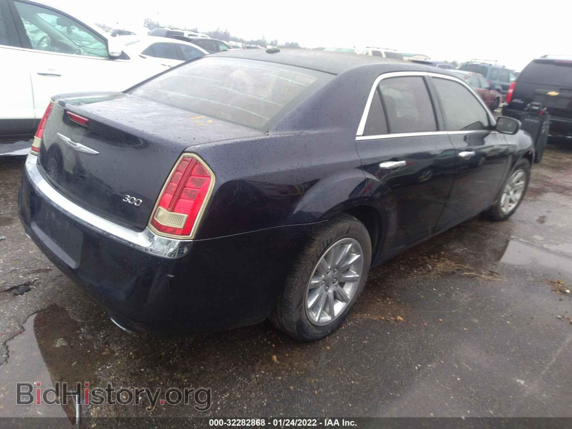 2012 CHRYSLER 300 - VIN: 2C3CCACG9CH223029 - Фото 4