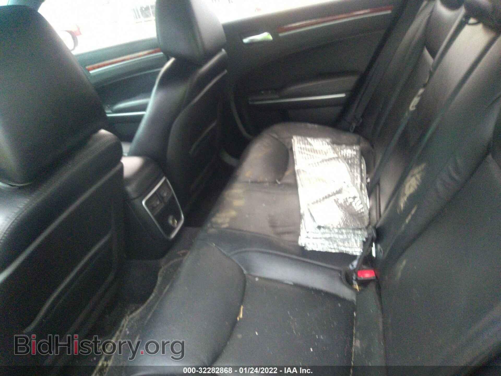 2012 CHRYSLER 300 - VIN: 2C3CCACG9CH223029 - Фото 7