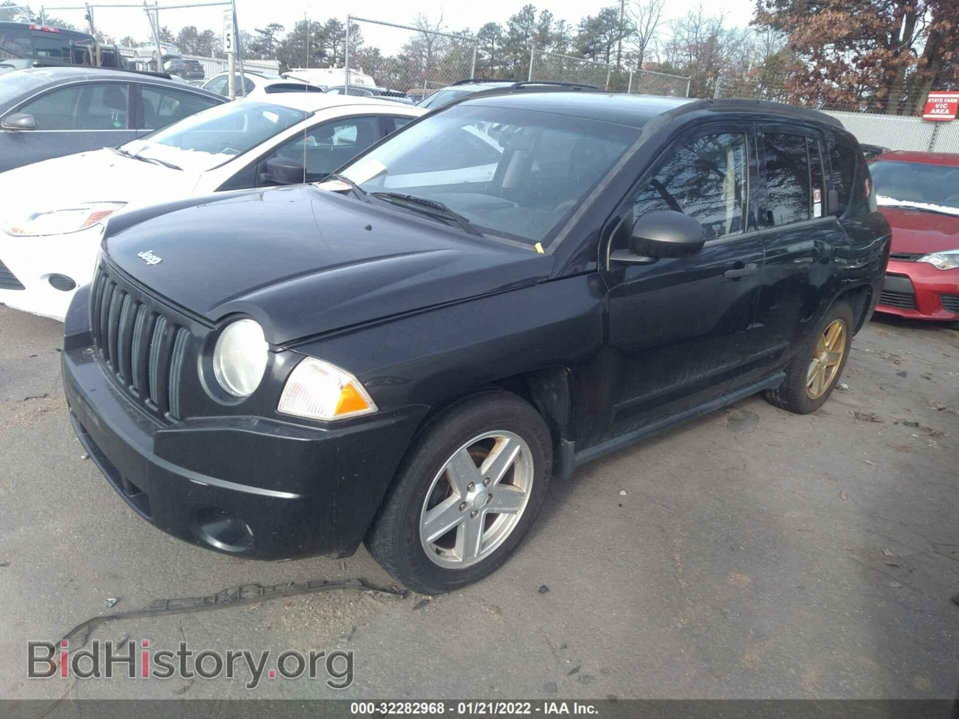 2008 JEEP COMPASS - VIN: 1J8FF47W28D569908 - Фото 2