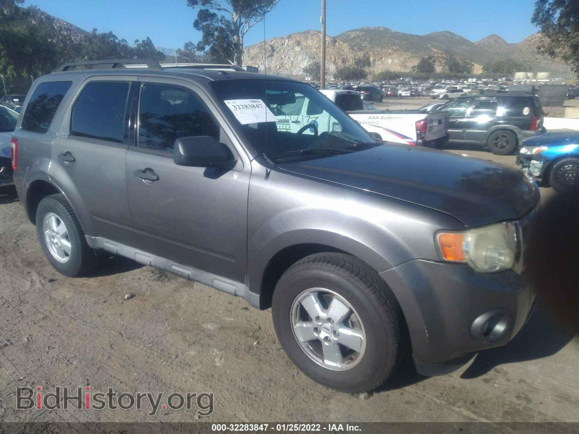 Photo 1FMCU93G79KC19484 - FORD ESCAPE 2009