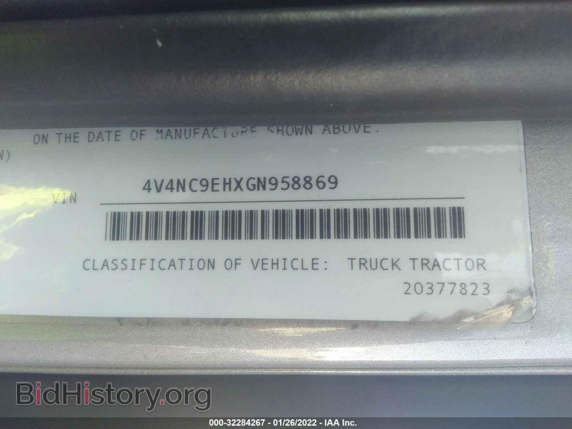 2016 VOLVO VN - VIN: 4V4NC9EHXGN958869 - Фото 9