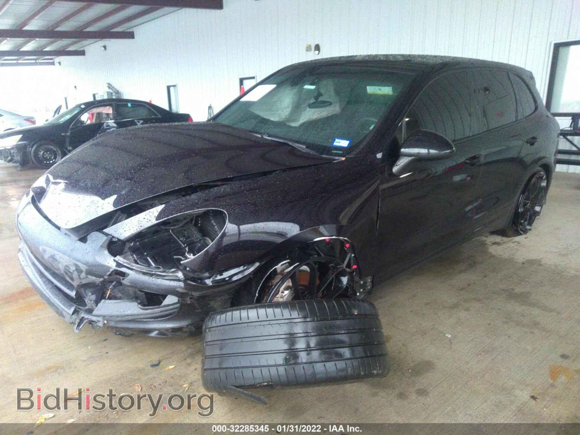 2011 PORSCHE CAYENNE - VIN: WP1AB2A29BLA43231 - Фото 2