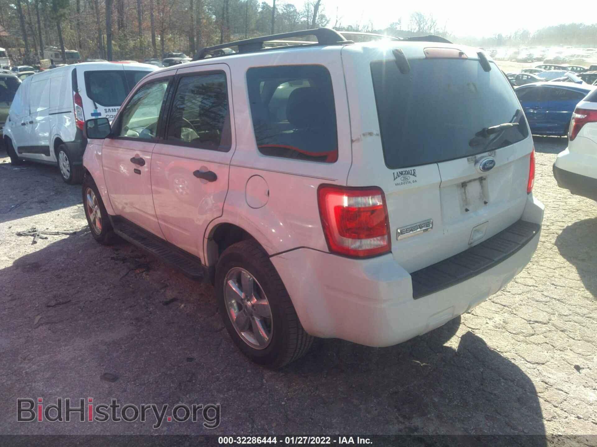 2011 FORD ESCAPE - VIN: 1FMCU0D71BKC48429 - Photo 3