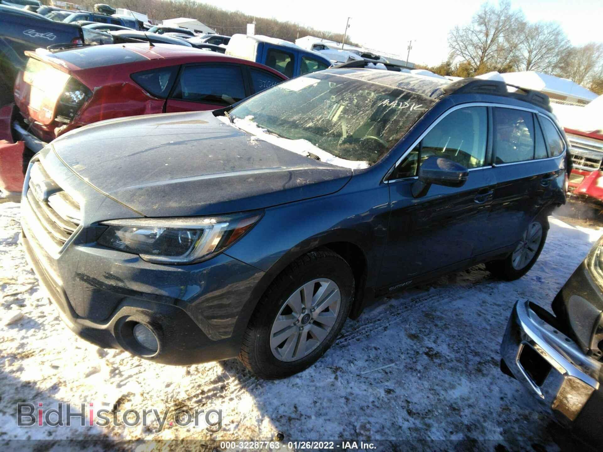 2018 SUBARU OUTBACK - VIN: 4S4BSAFC0J3272019 - Фото 2