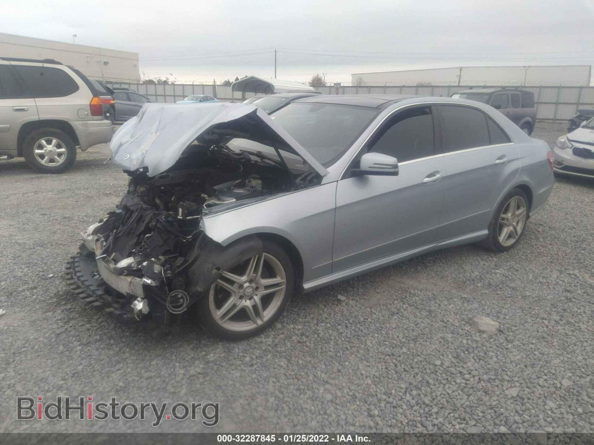 2013 MERCEDES-BENZ E-CLASS - VIN: WDDHF5KB8DA726028 - Фото 2