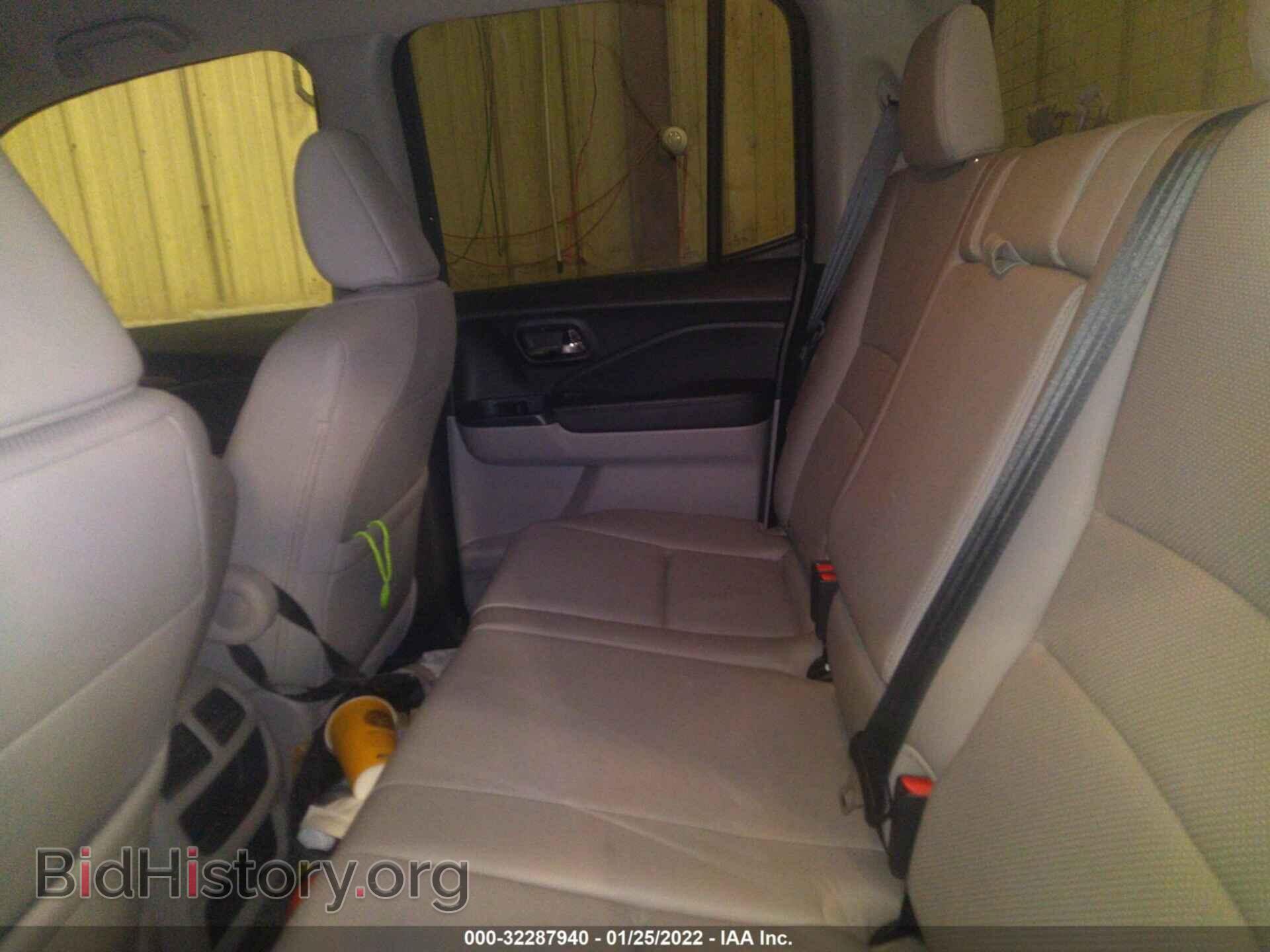 2017 HONDA RIDGELINE - VIN: 5FPYK3F5XHB002490 - Фото 8