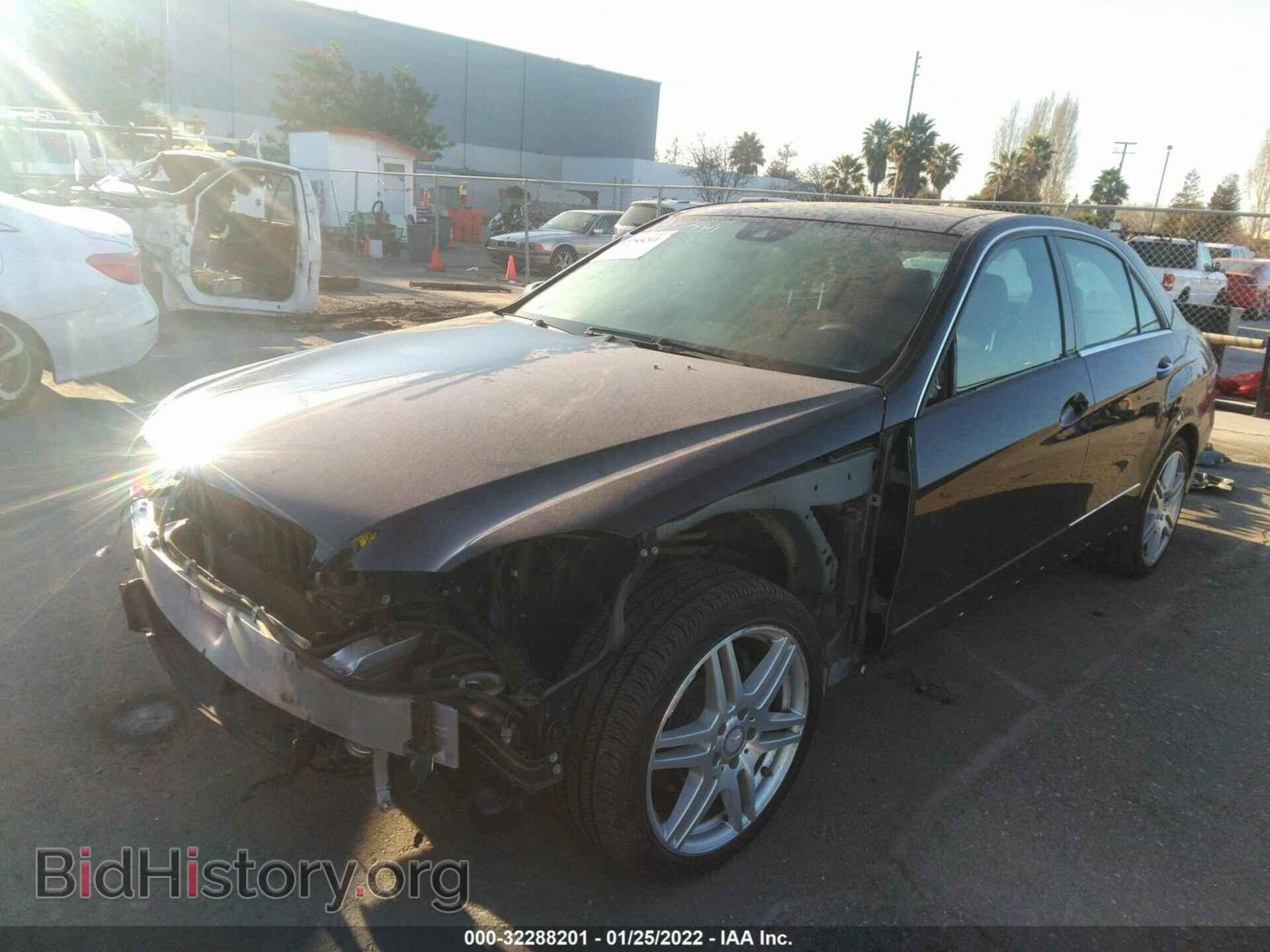 2010 MERCEDES-BENZ E-CLASS - VIN: WDDHF5GB2AA167872 - Фото 2