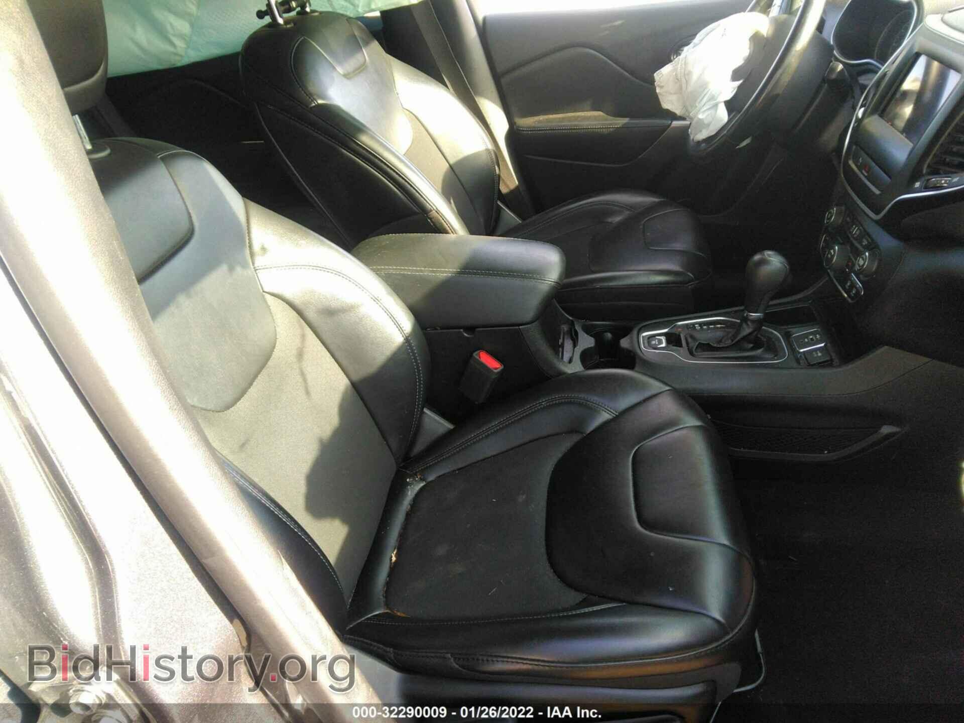 2019 JEEP CHEROKEE - VIN: 1C4PJLLB3KD482811 - Фото 5